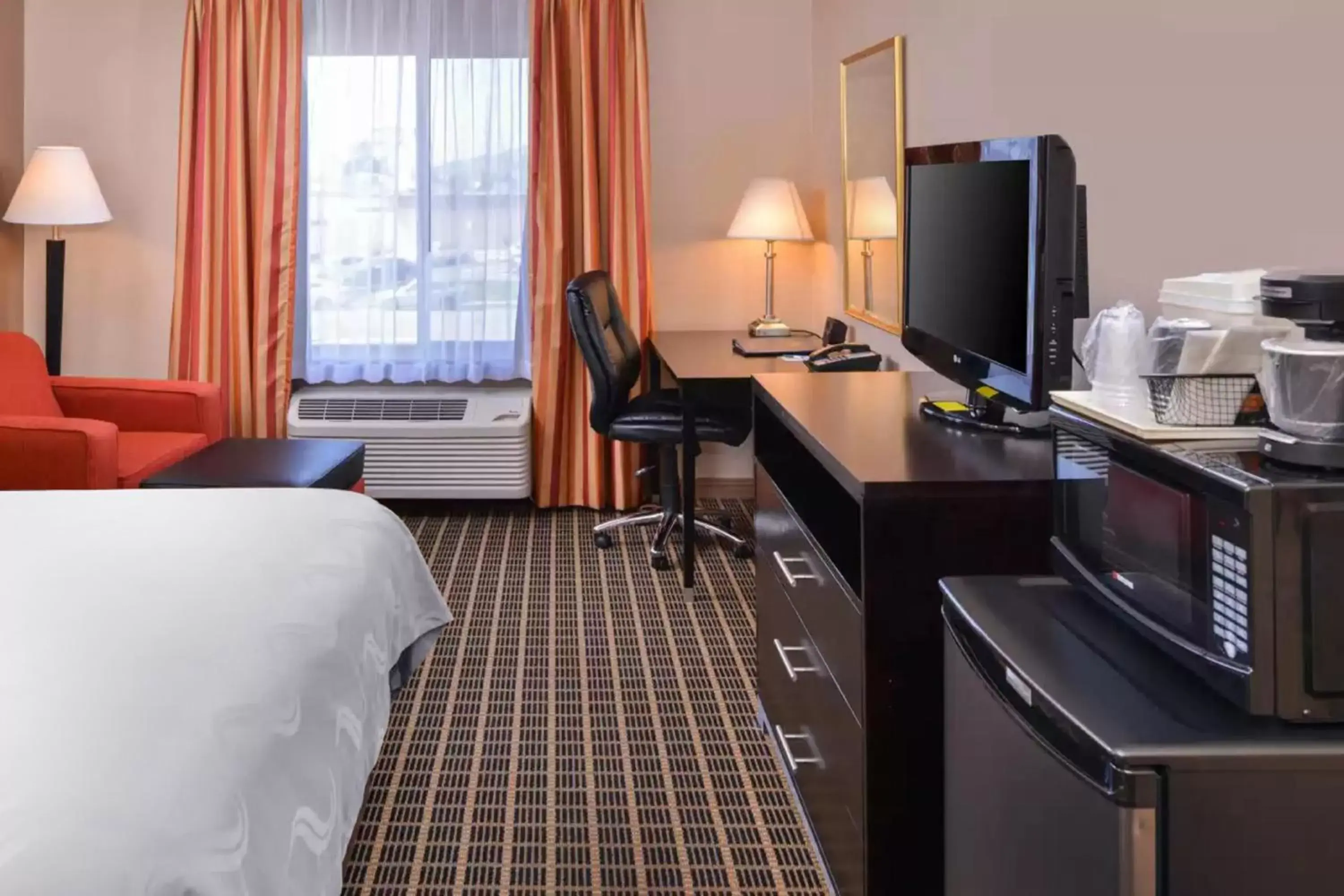 Standard King Room in Hotel Nova SFO By FairBridge