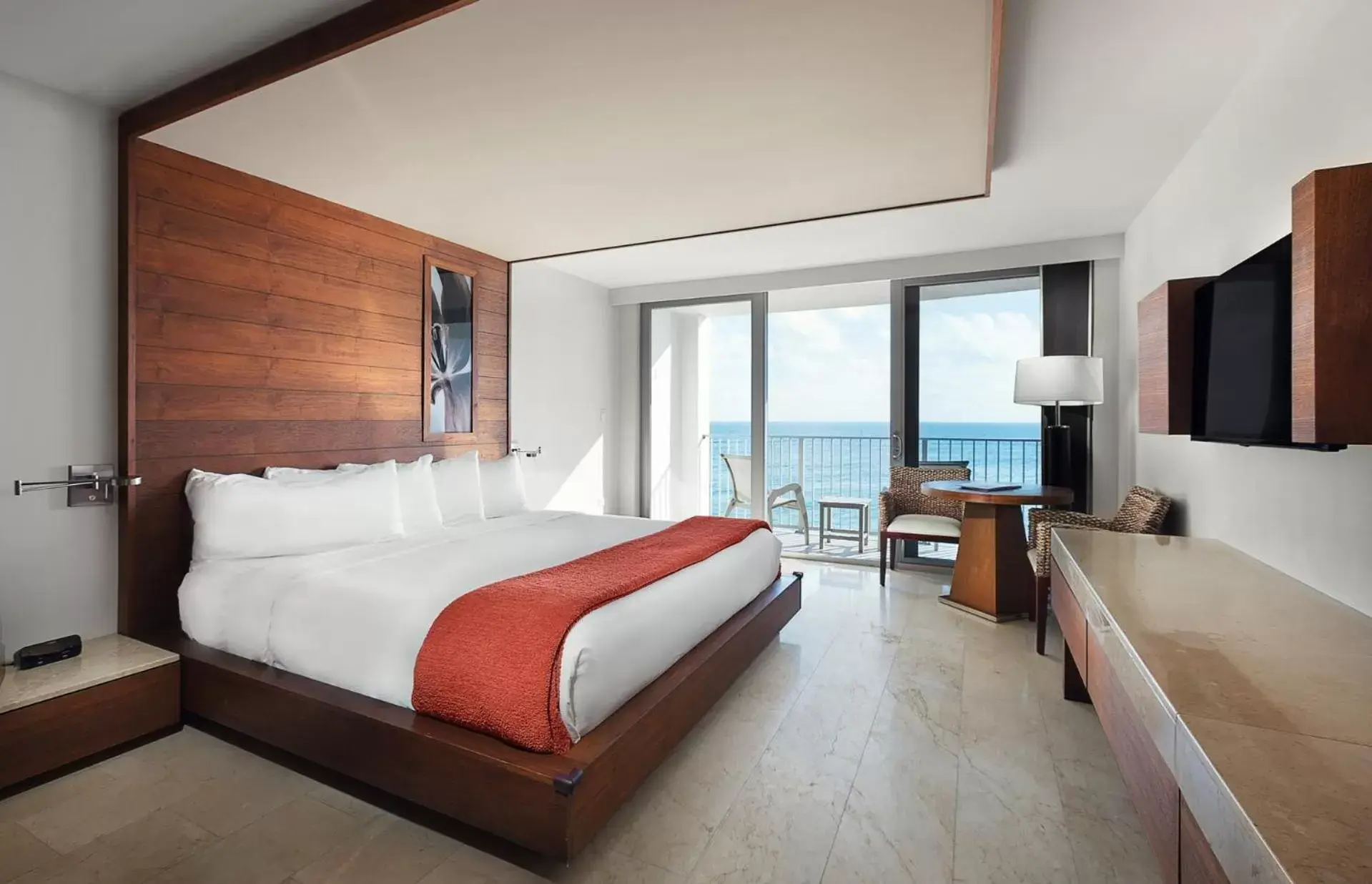 Photo of the whole room in Costa d'Este Beach Resort & Spa