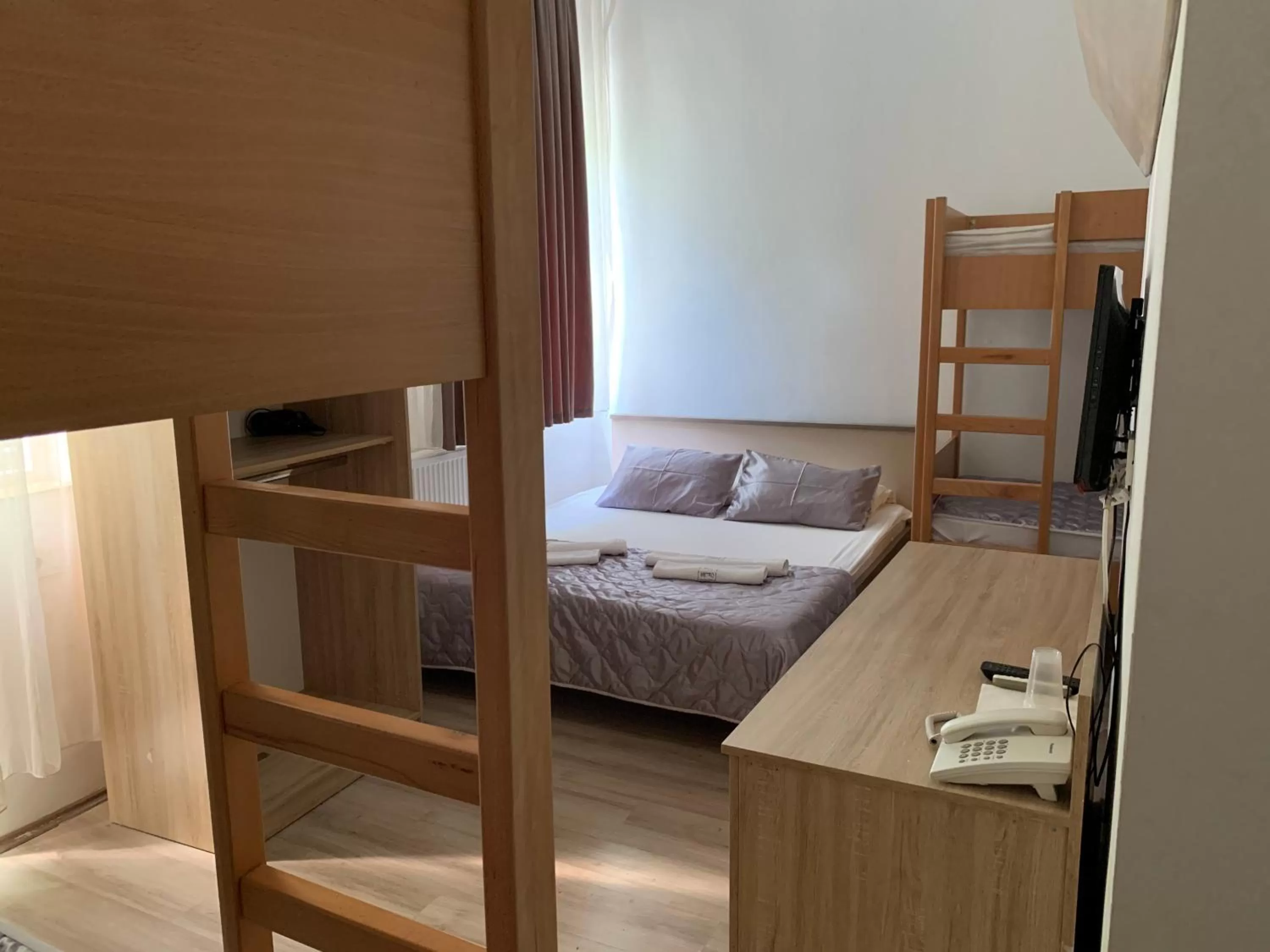 Bunk Bed in Villa Nina Hotel & Lounge bar