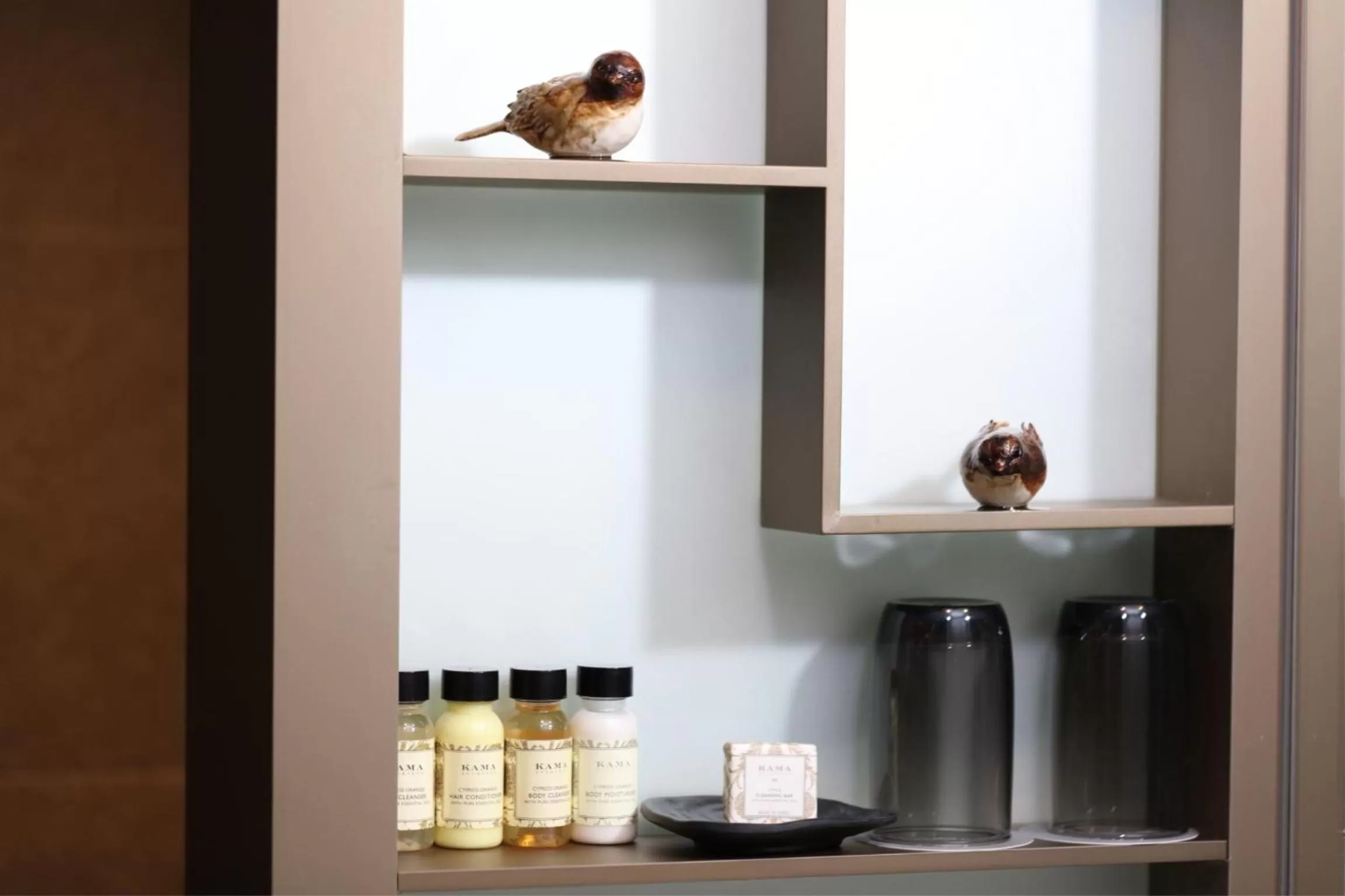 Decorative detail in Hotel Stage