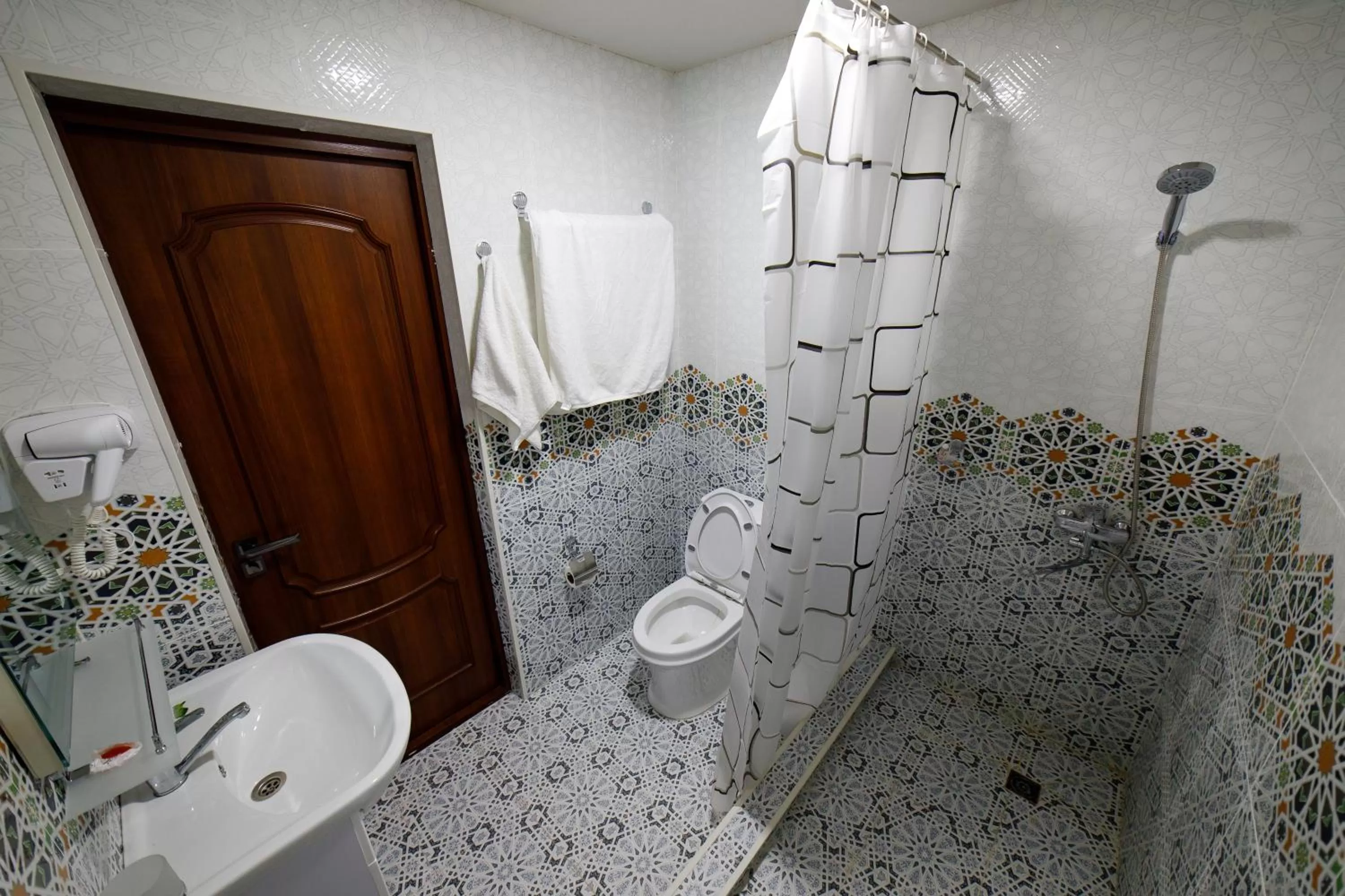 Shower, Bathroom in Khans Palace Hotel