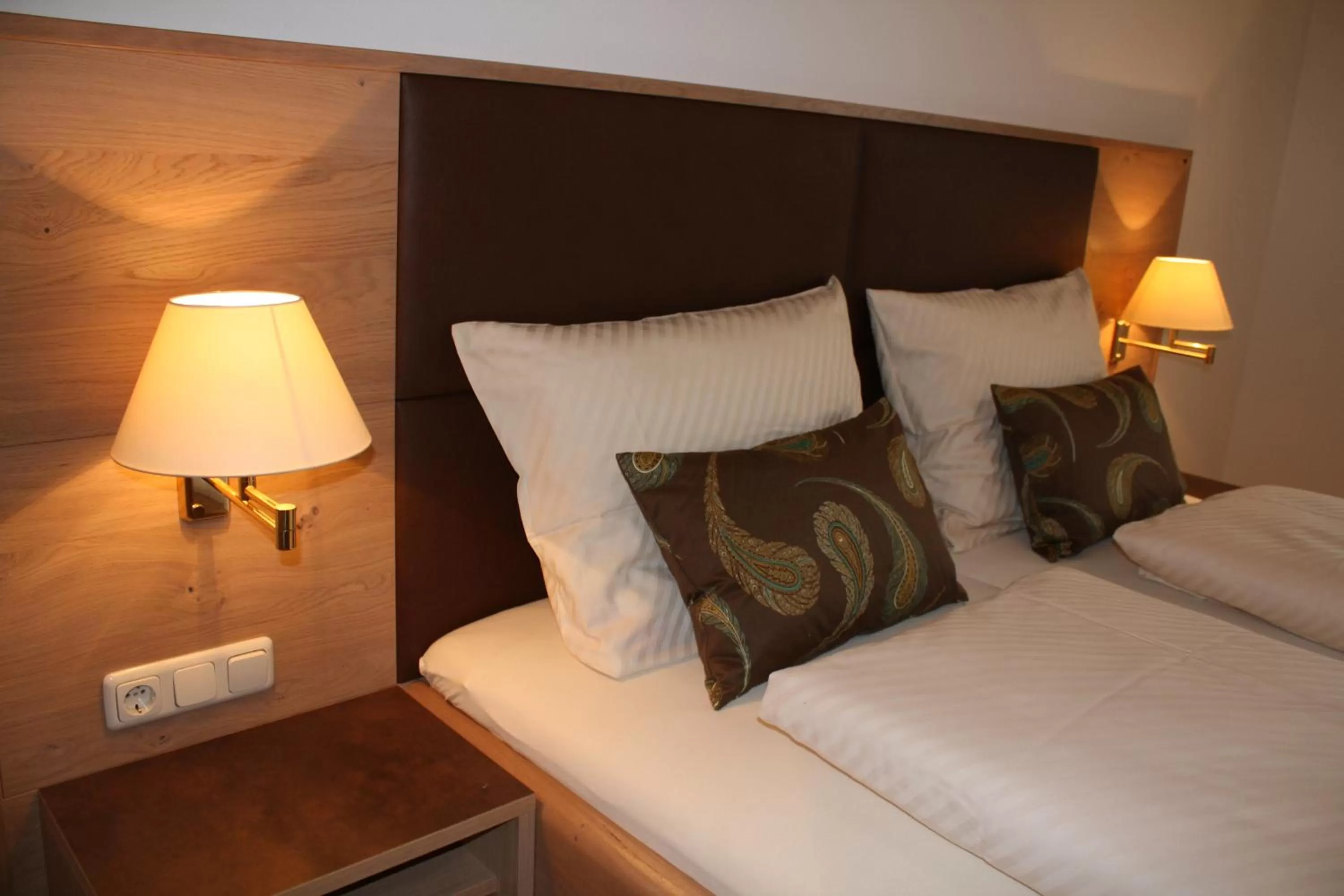 Photo of the whole room, Bed in Bäckerei Konditorei Frühstückspension WAGNER