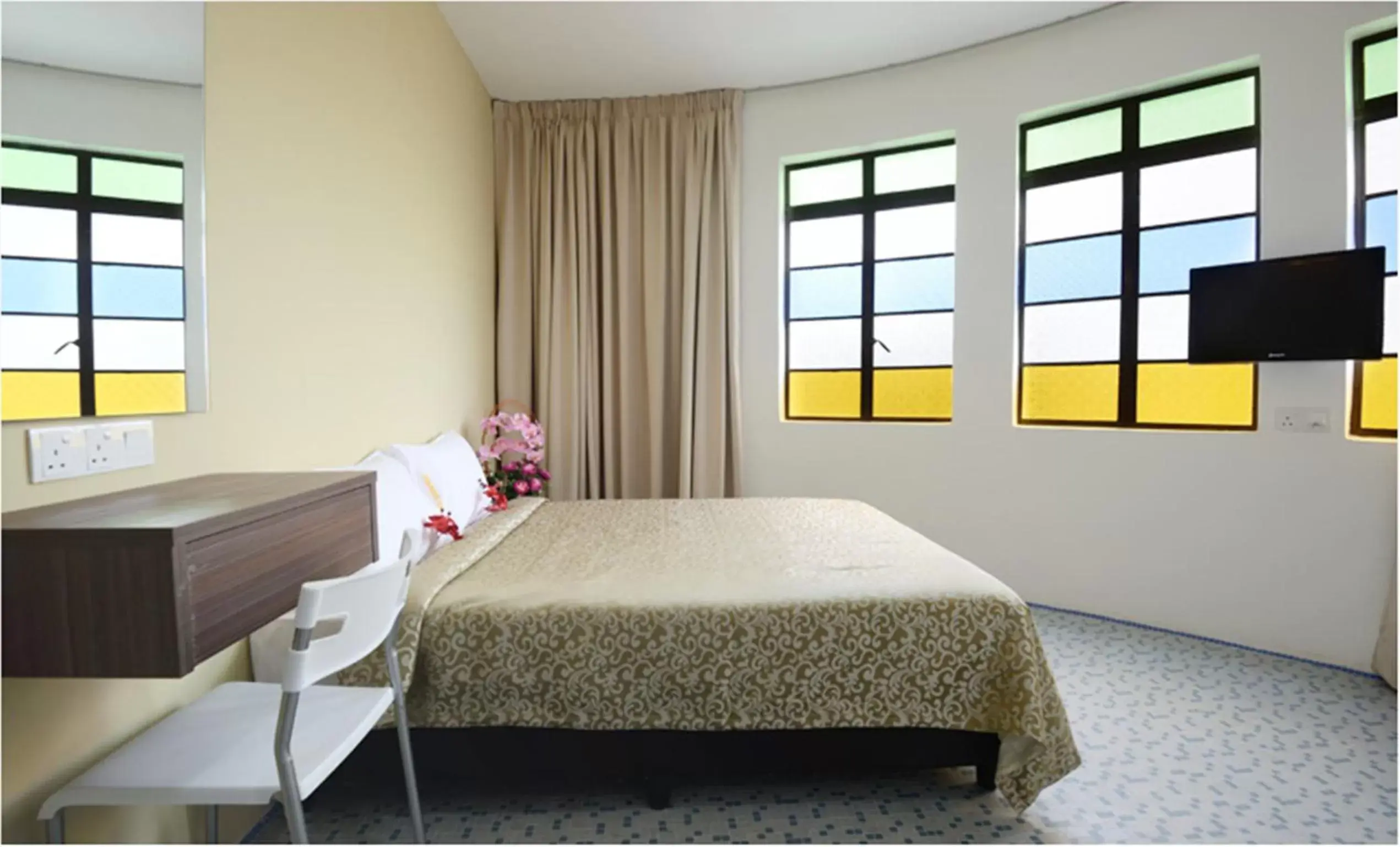 Bed in Grand Inn - Penang Road