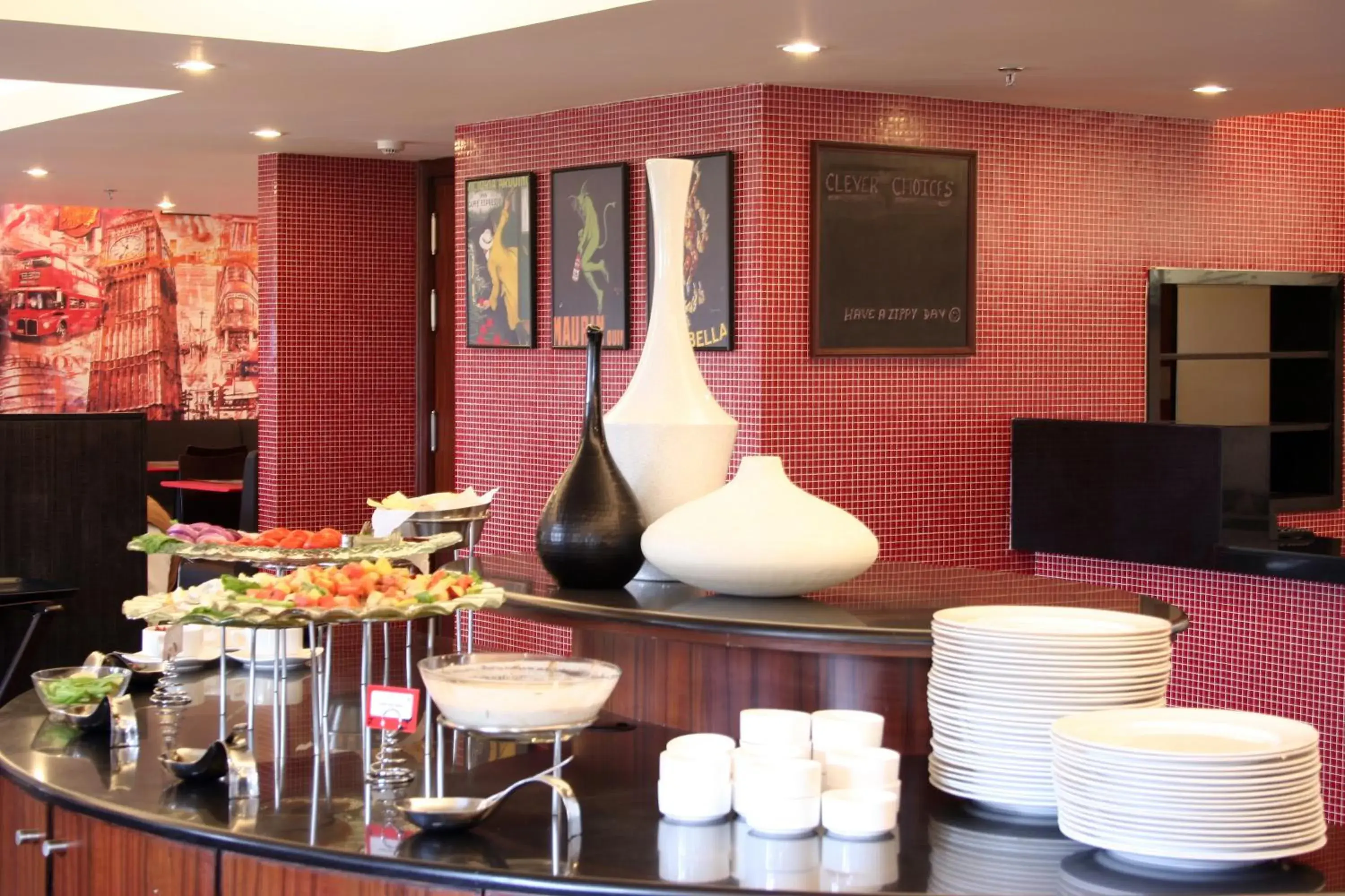 Restaurant/places to eat in Red Fox by Lemon Tree Hotels, Jaipur Restaurant/places to eat in Red Fox by Lemon Tree Hotels, Jaipur