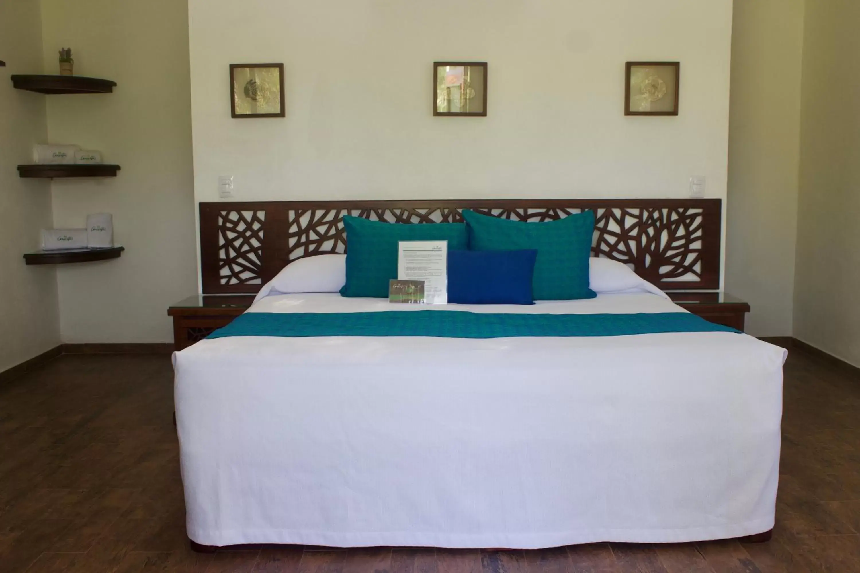 Bed in Ananta Hotel