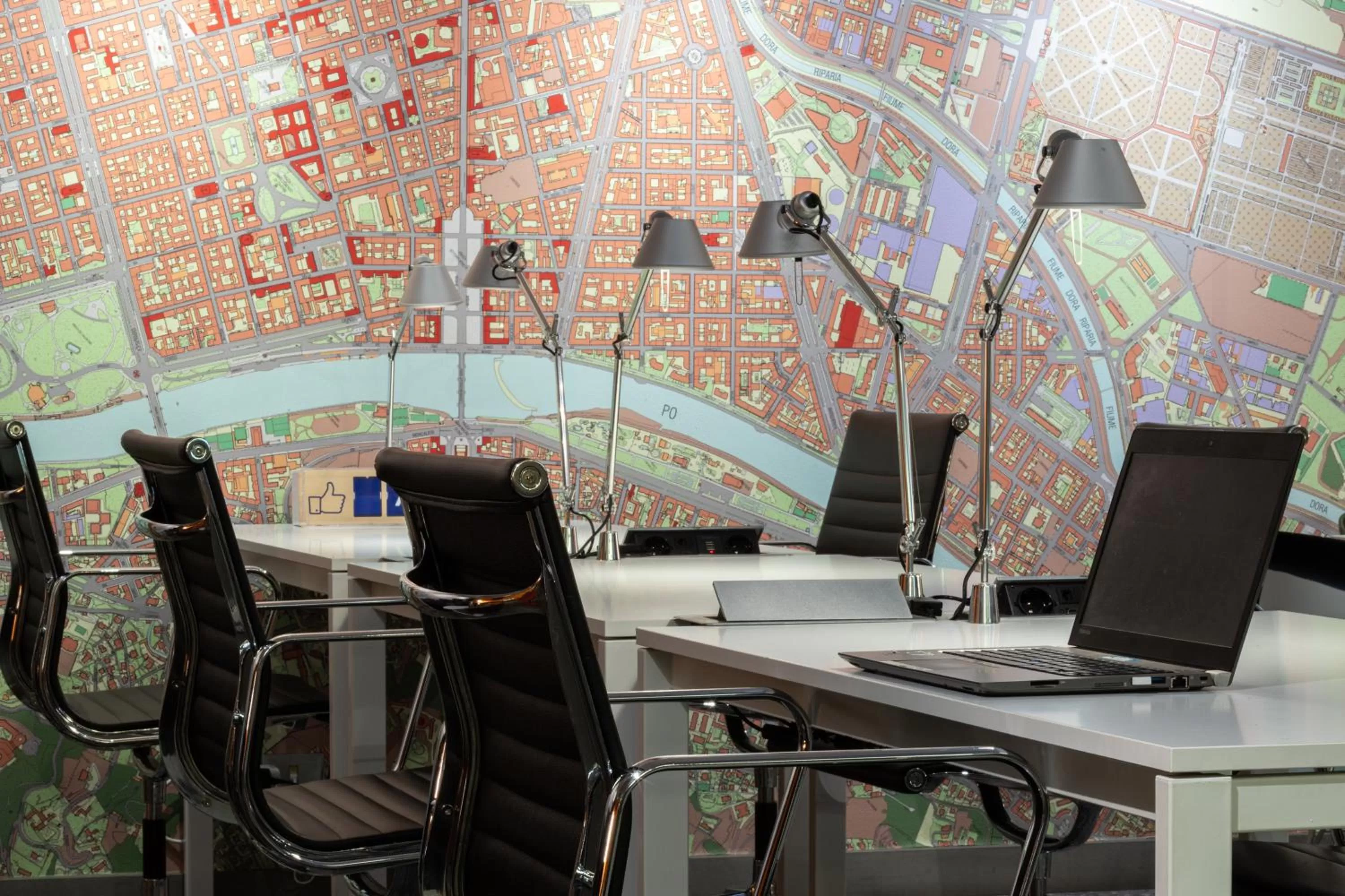 Lounge or bar in Best Western Plus Executive Hotel and Suites