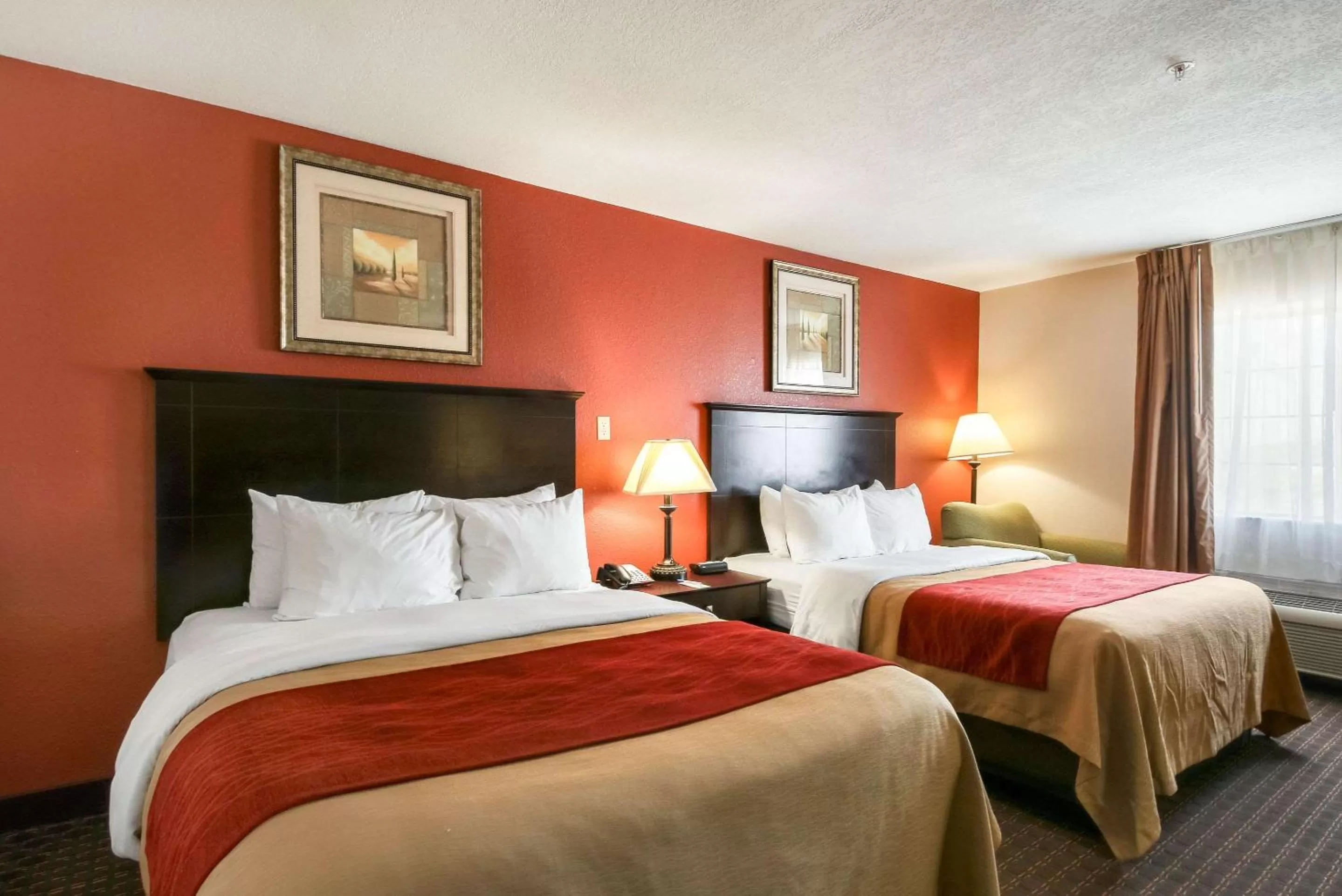 Photo of the whole room, Bed in Quality Inn Kingsville Hwy 77