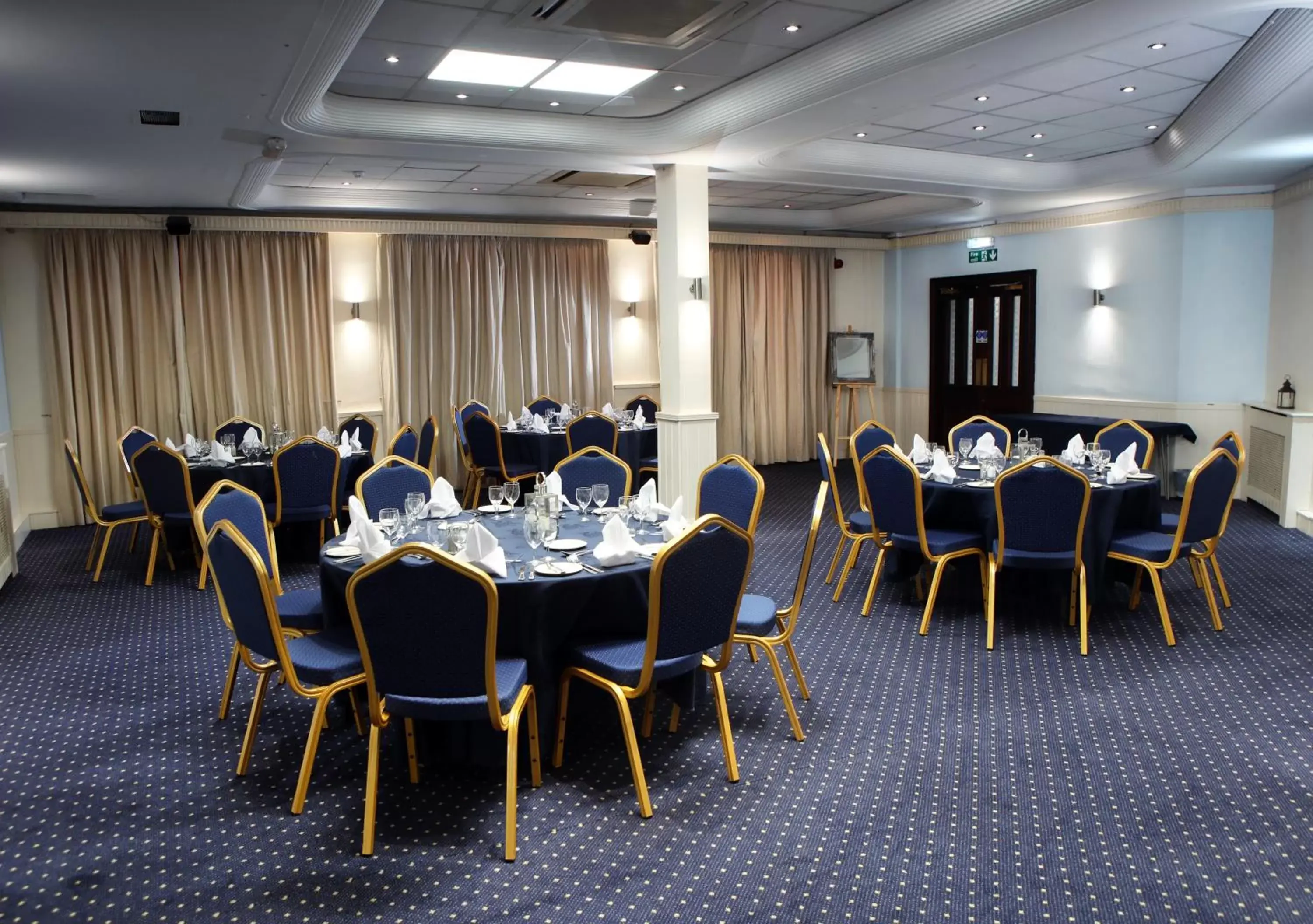 Meeting/conference room, Restaurant/Places to Eat in Royal Maritime Hotel