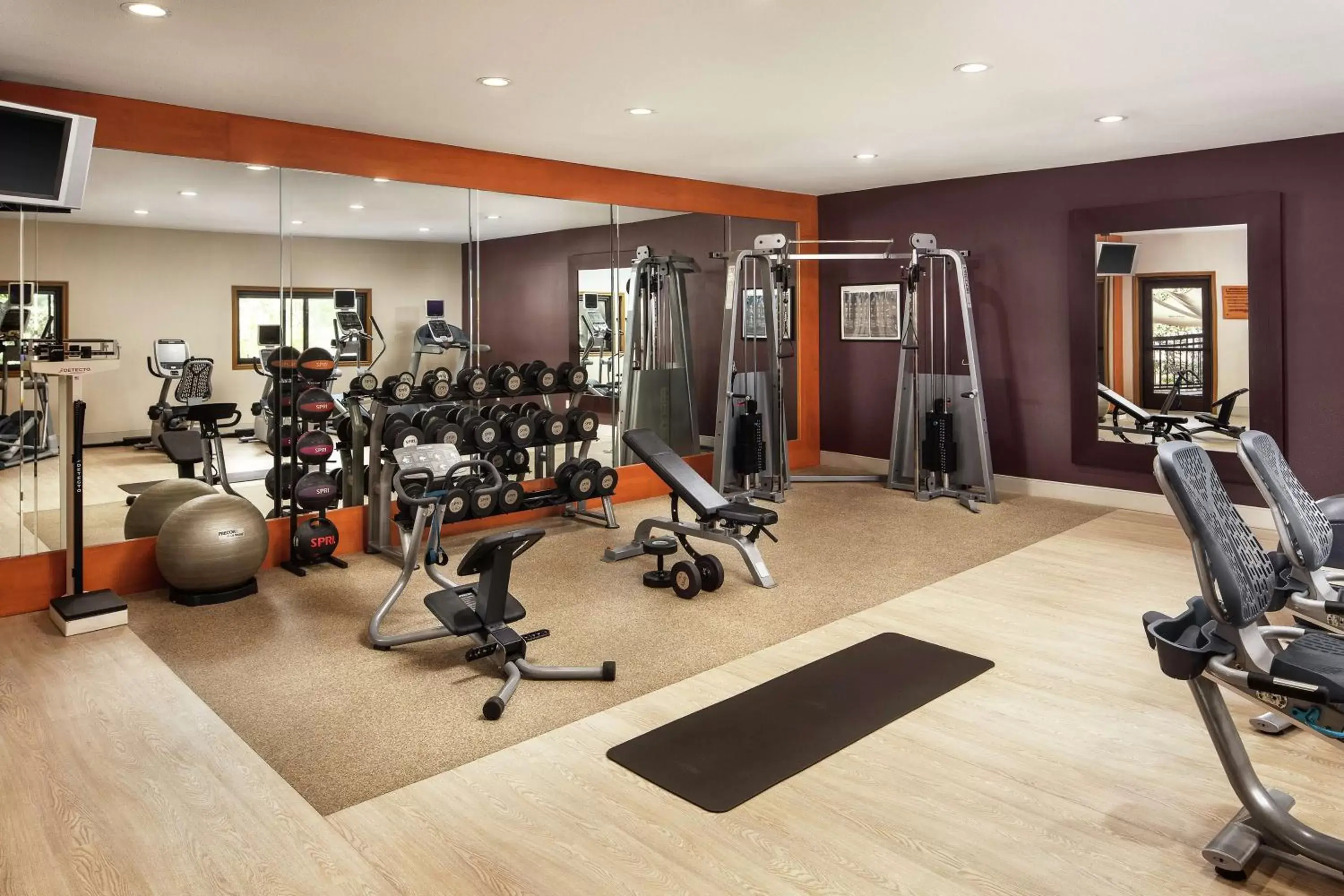 Fitness centre/facilities, Fitness Center/Facilities in DoubleTree by Hilton Claremont