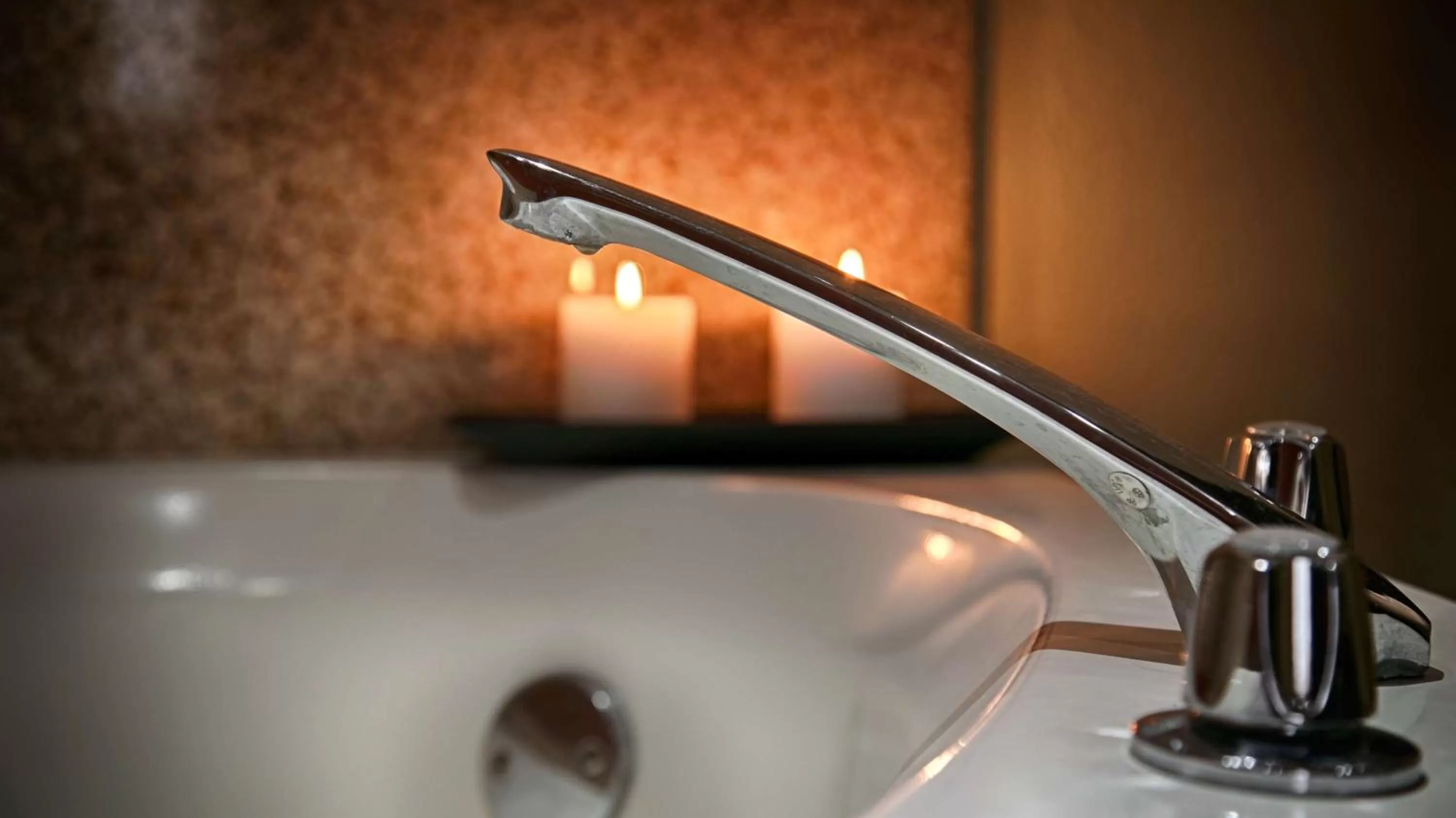 Bathroom in Bestway Inn