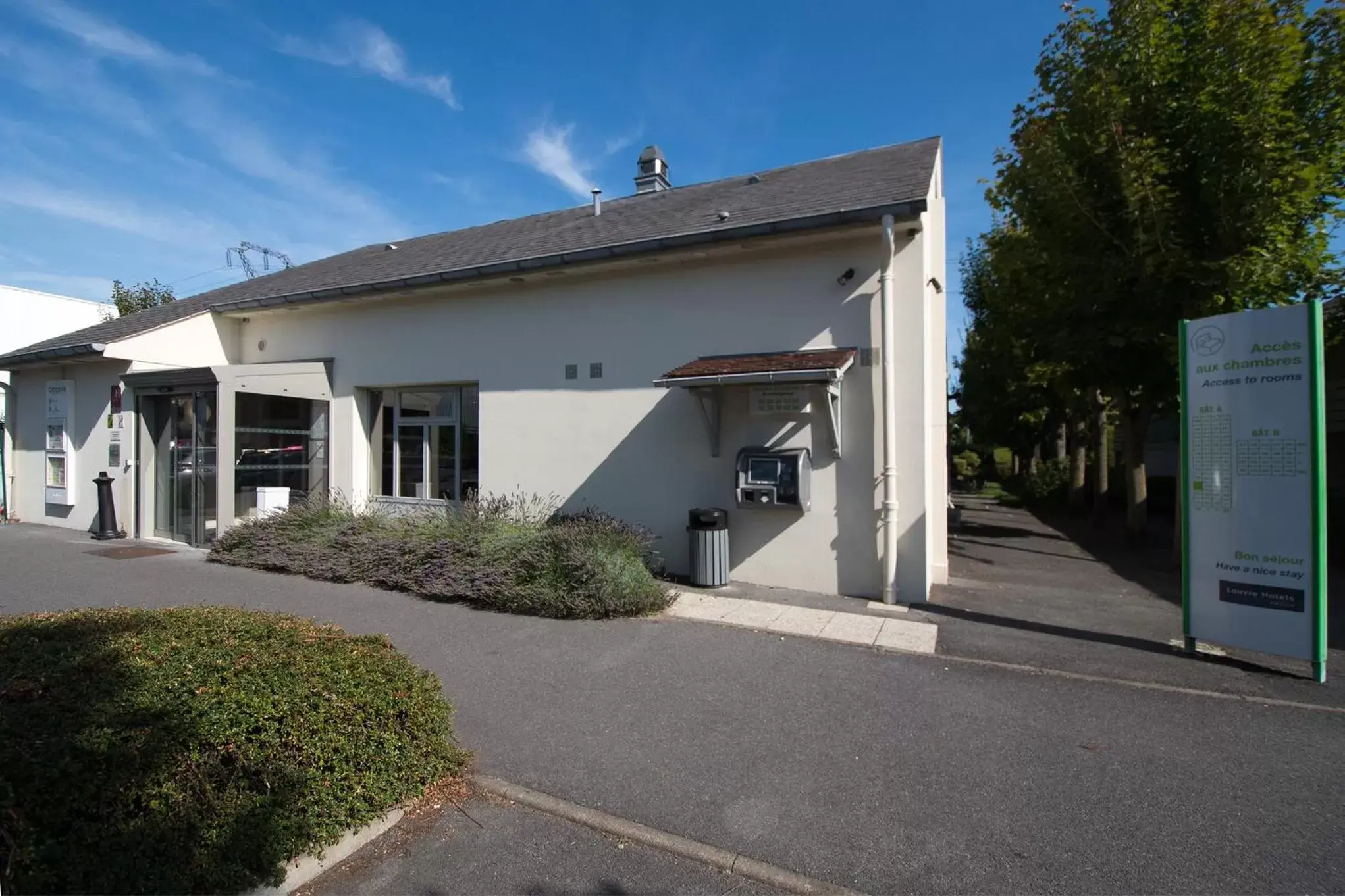 Property building in Campanile Reims Sud Bezannes Property building in Campanile Reims Sud Bezannes