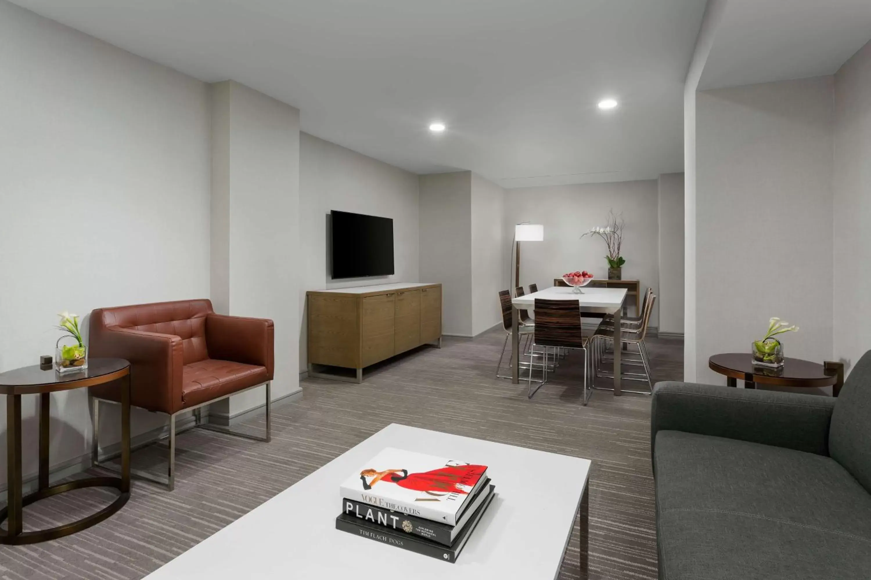 Photo of the whole room in Hyatt Regency Bethesda near Washington D.C. Photo of the whole room in Hyatt Regency Bethesda near Washington D.C.