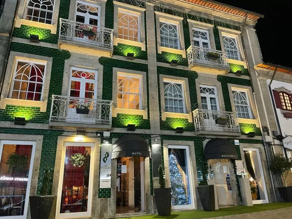 Property Building in 8 VILLAS Hotel & Bistrô