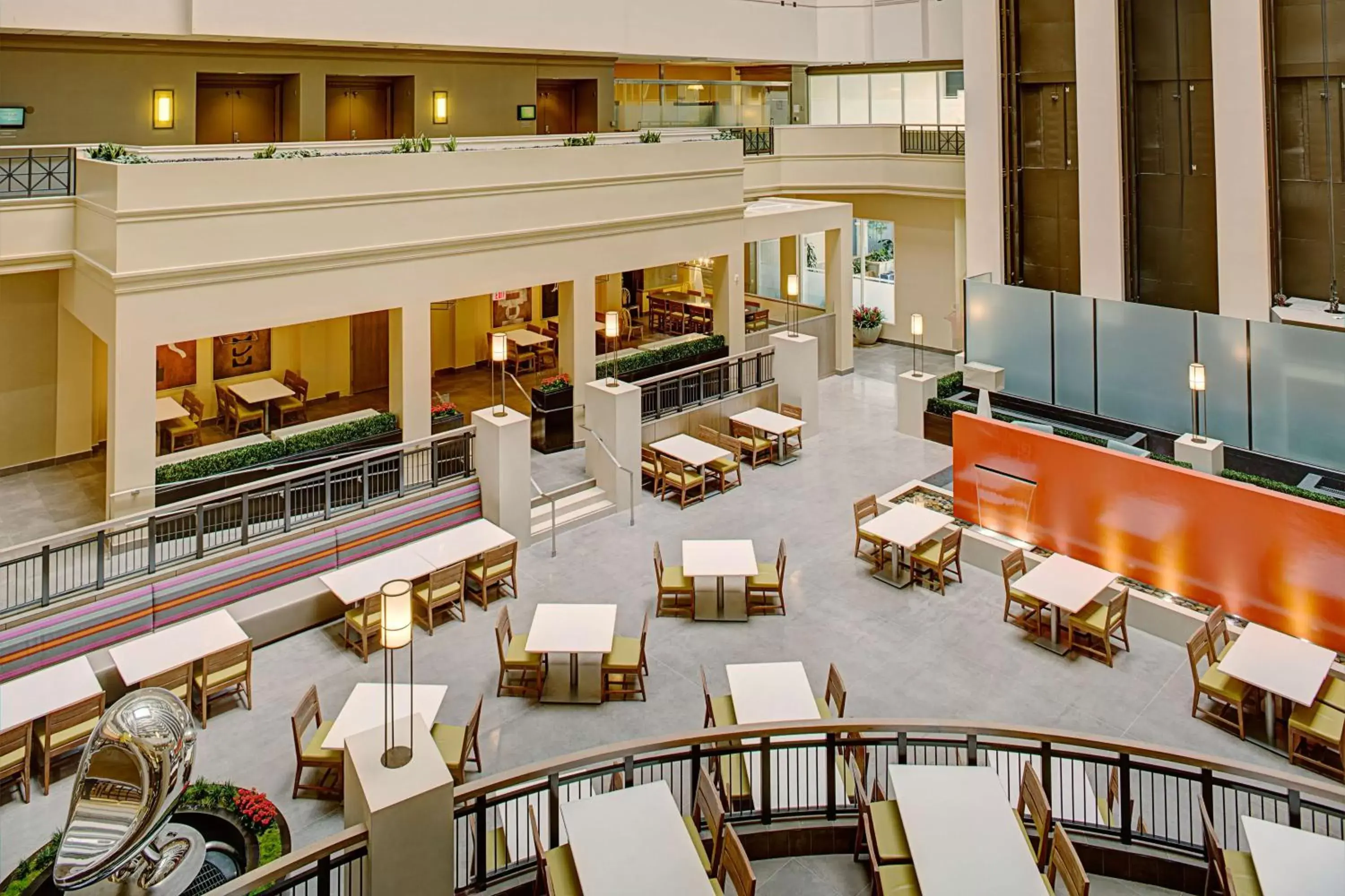 Lobby or reception in Embassy Suites by Hilton San Diego Bay Downtown