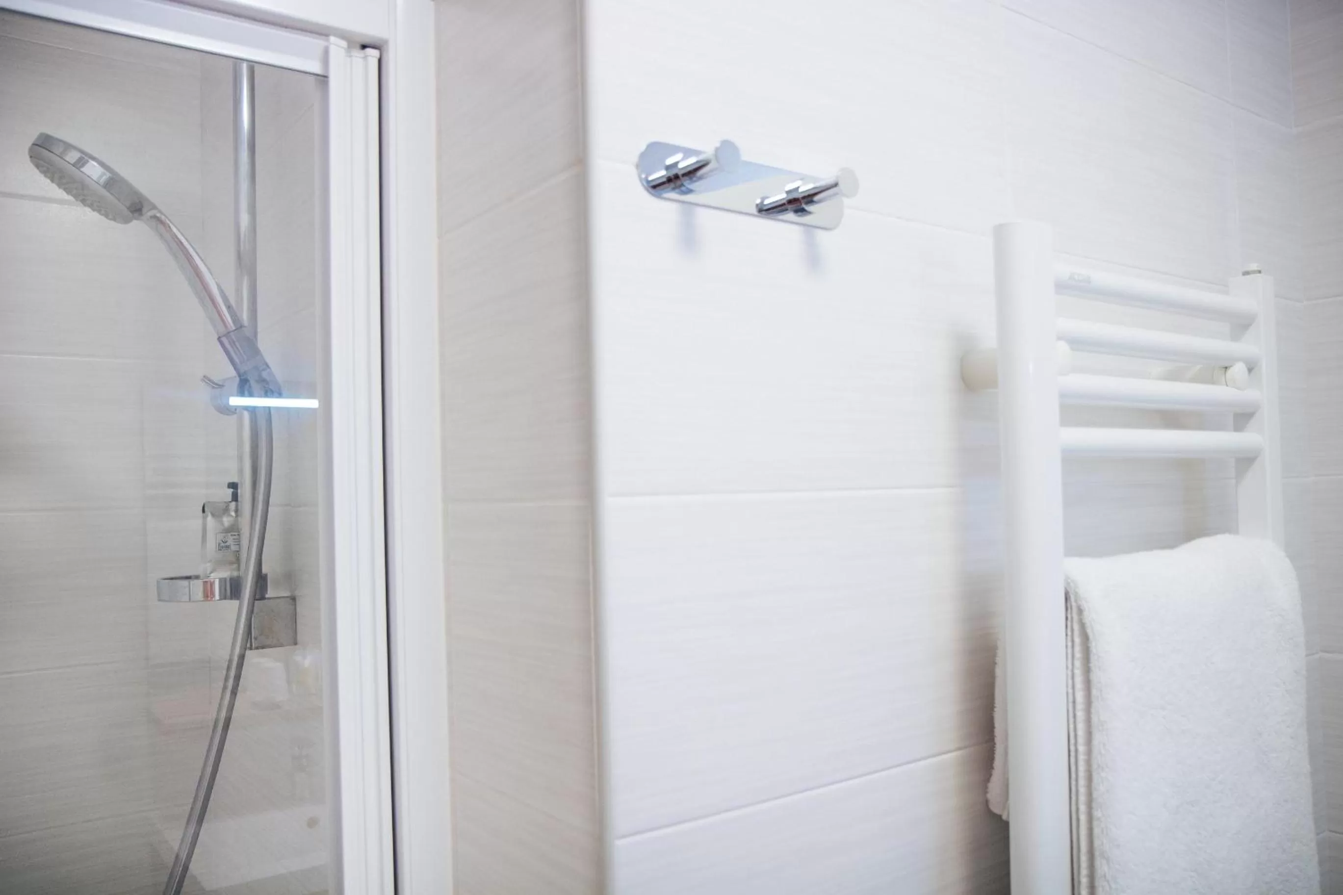 Bathroom in Twenty Business Flats Nîmes Trigone