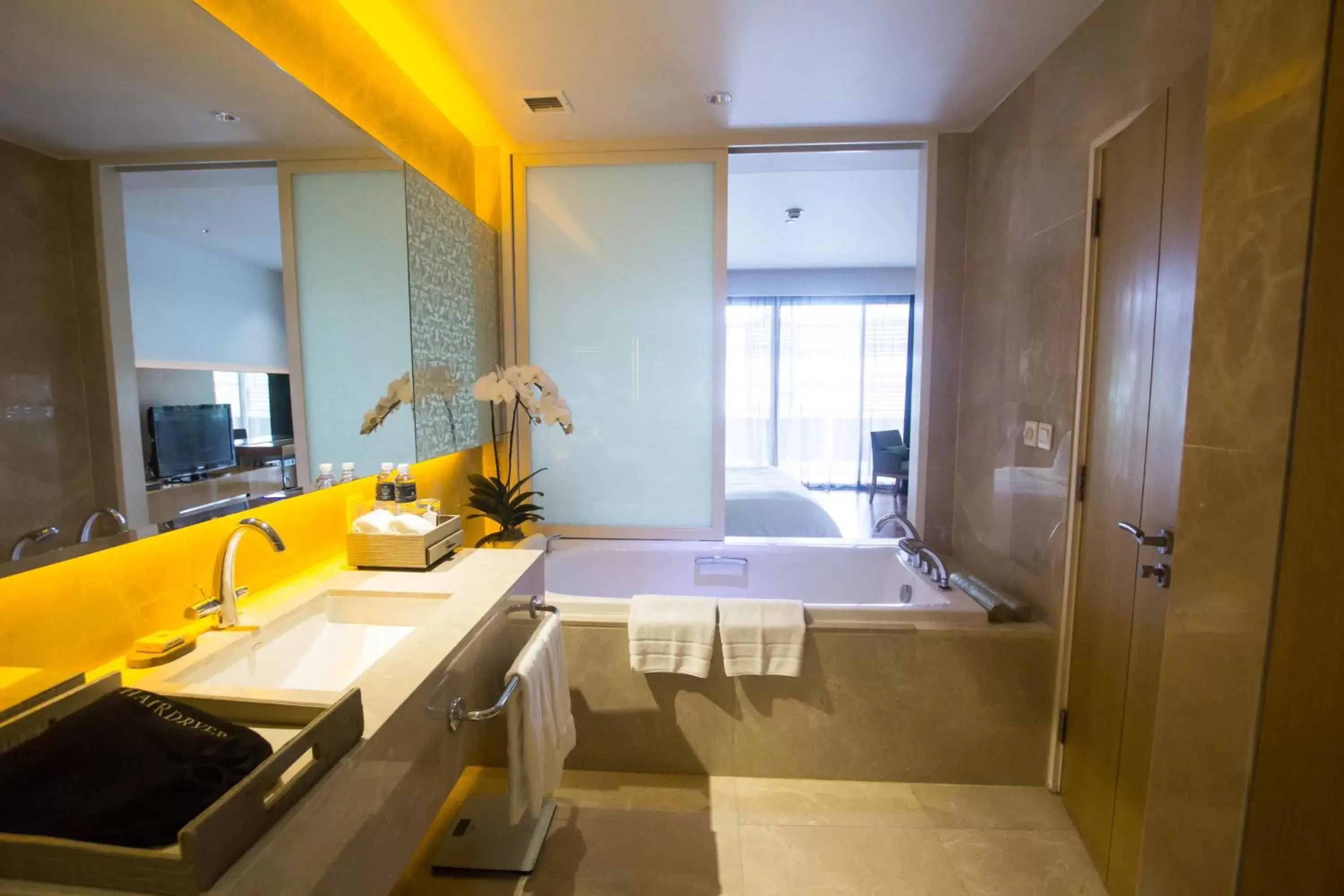 Photo of the whole room, Bathroom in InterContinental Hua Hin Resort, an IHG Hotel