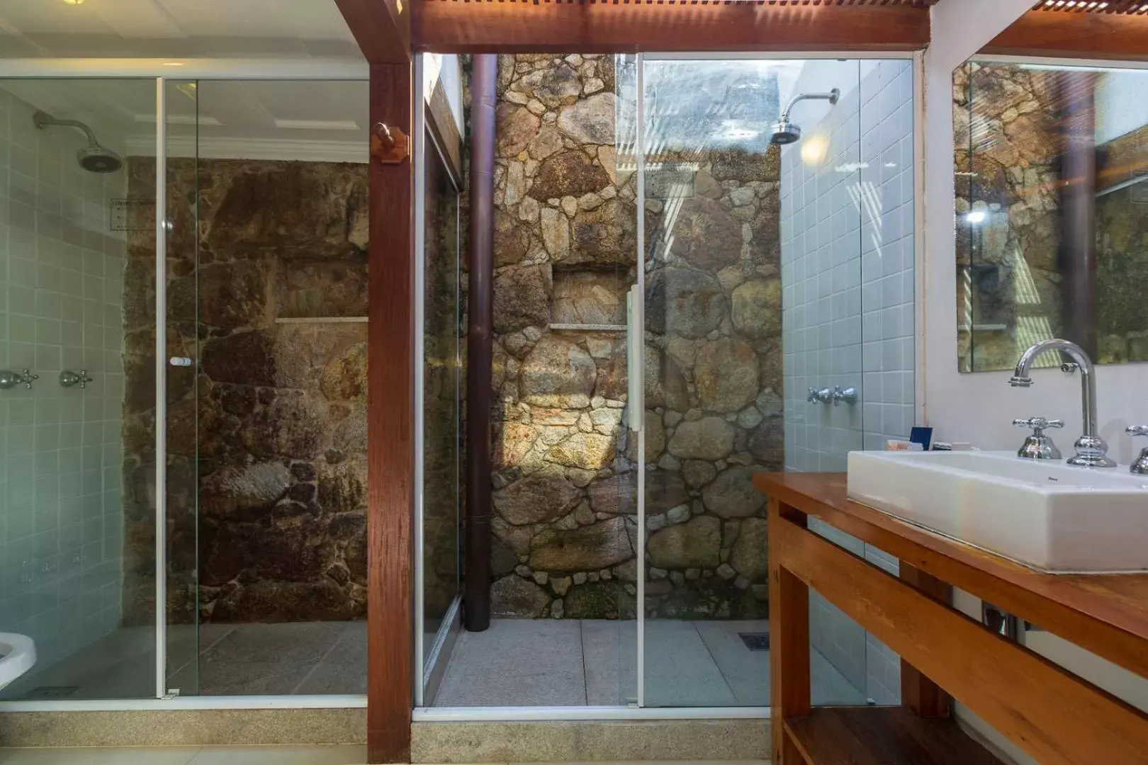 Superior Double or Twin Room in Pousada Porto Imperial Superior Double or Twin Room in Pousada Porto Imperial