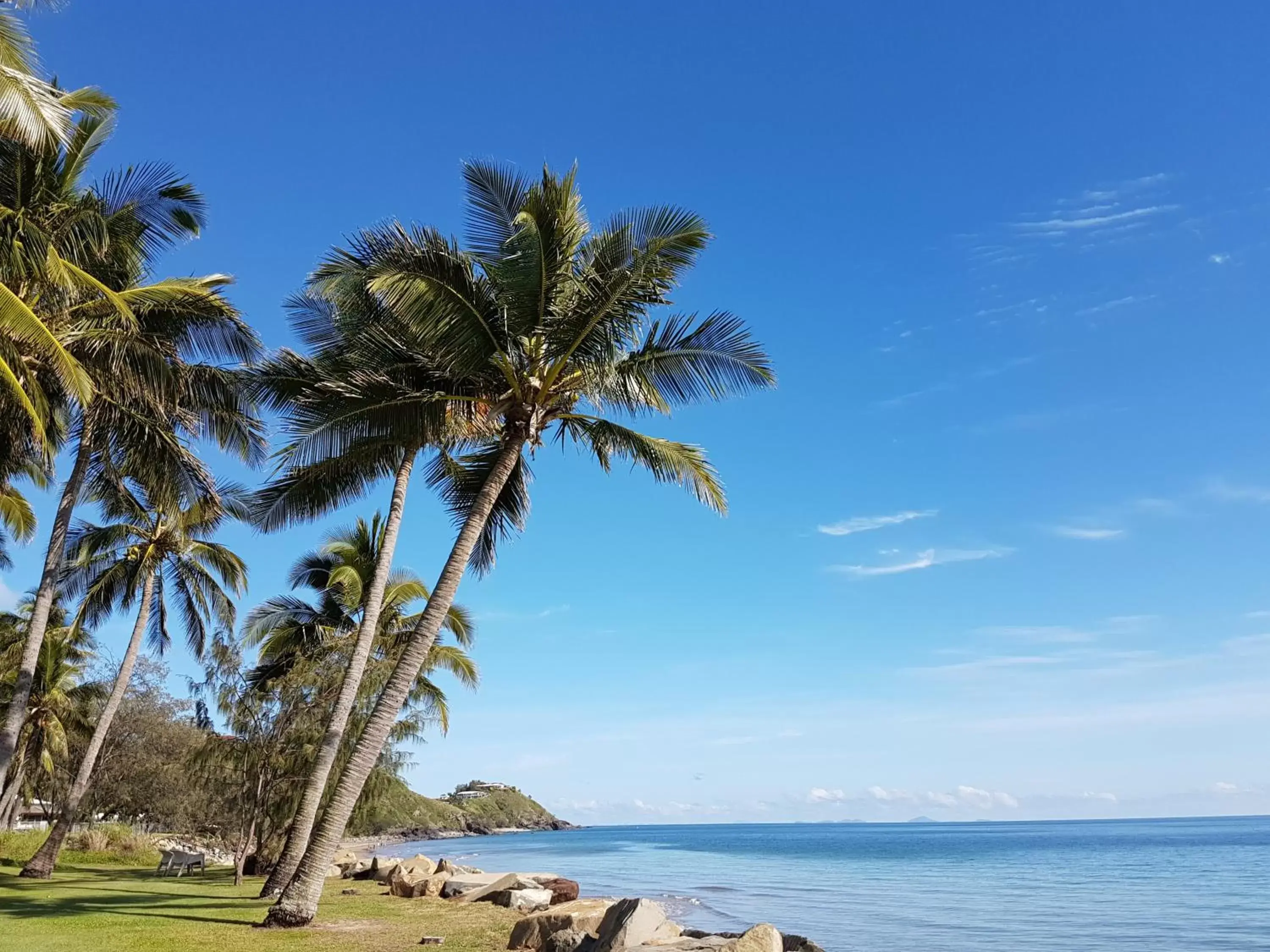 Beach in Comfort Resort Blue Pacific