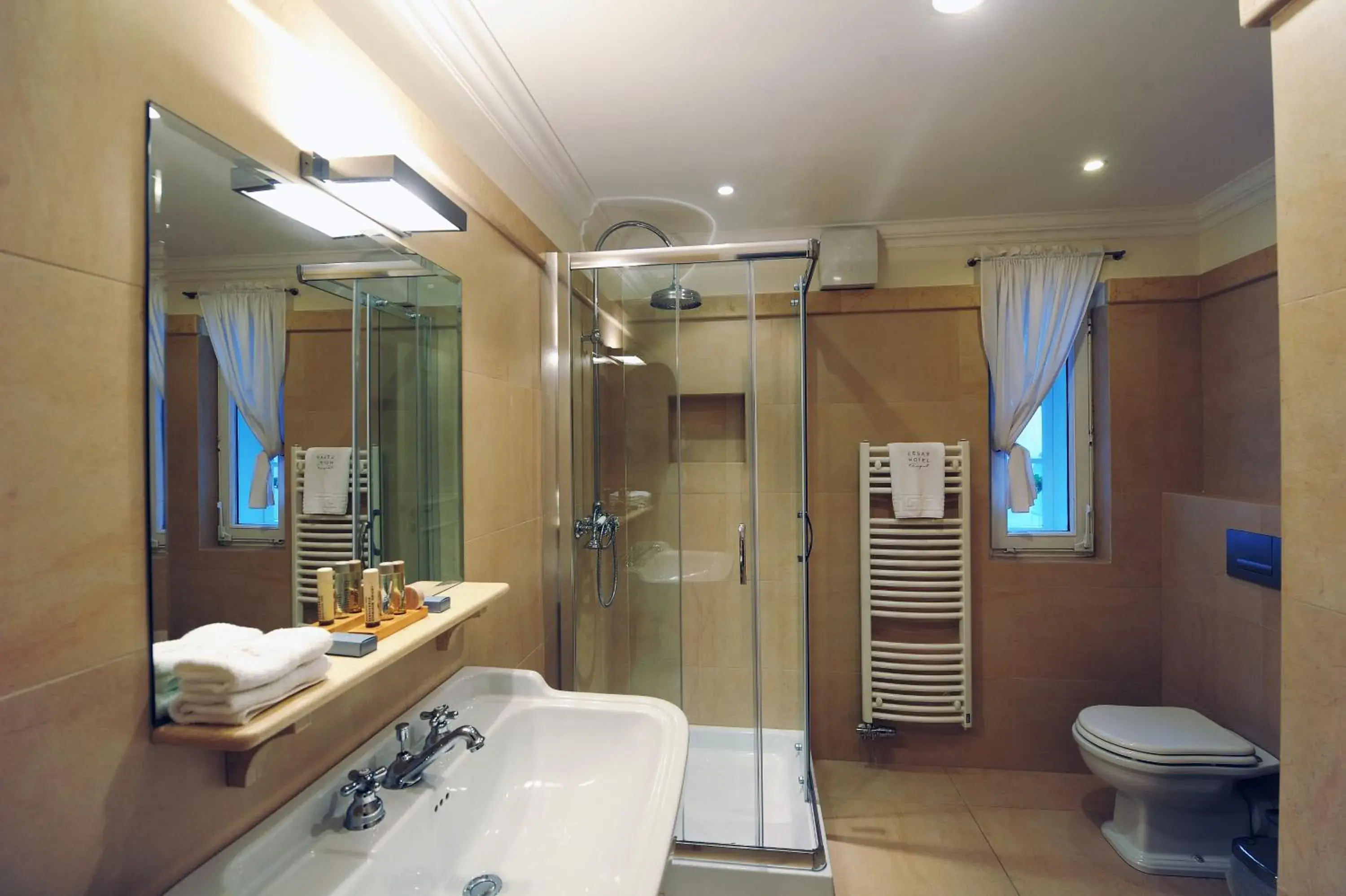 Bathroom in Lesar Hotel Angel - Member of Hip Hotels