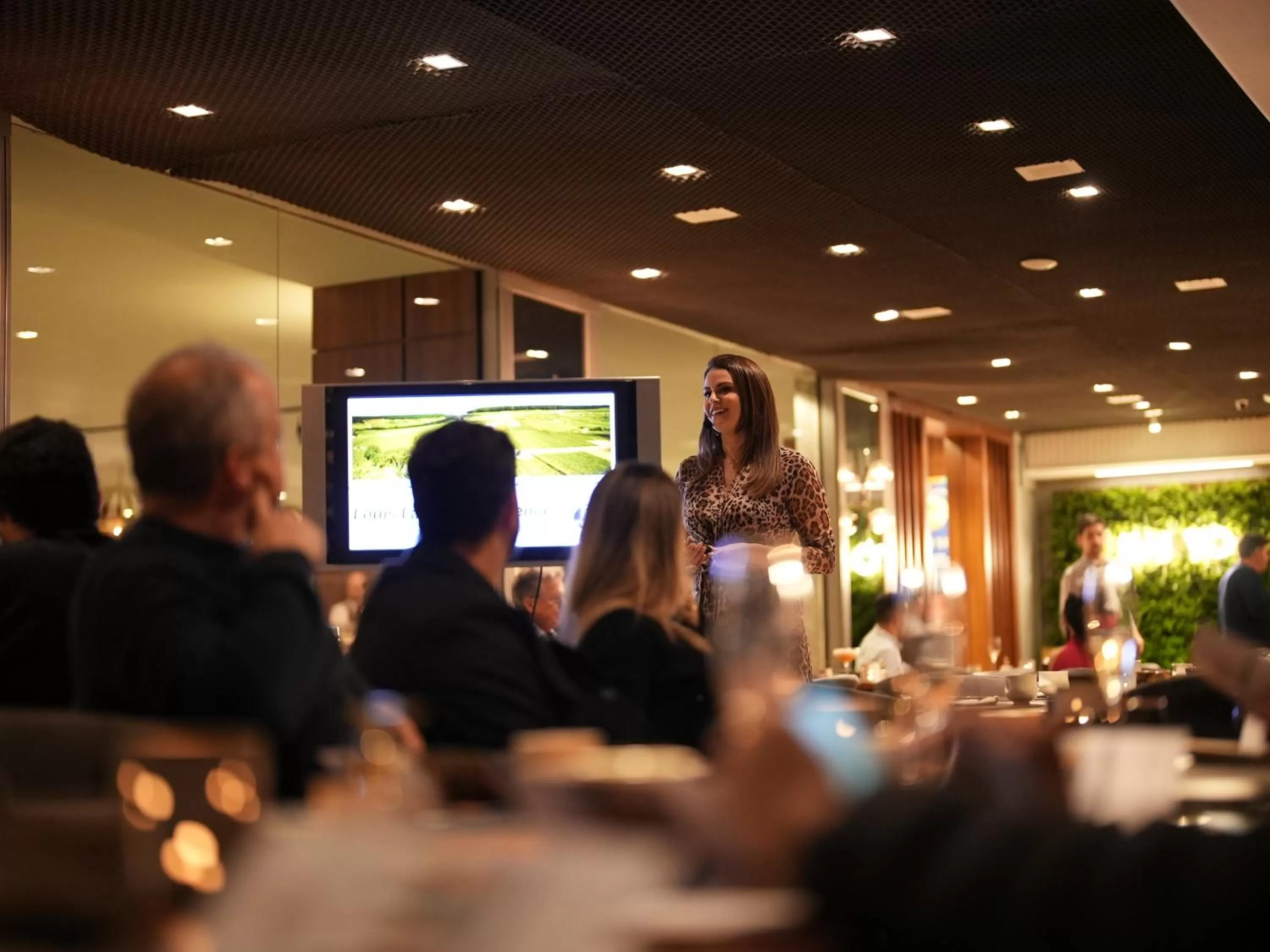 Restaurant/places to eat in Grand Mercure Curitiba Rayon