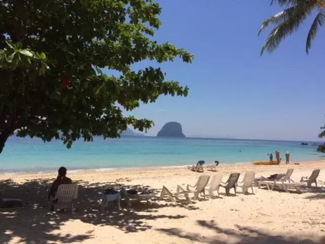 Beach in Koh Ngai Resort