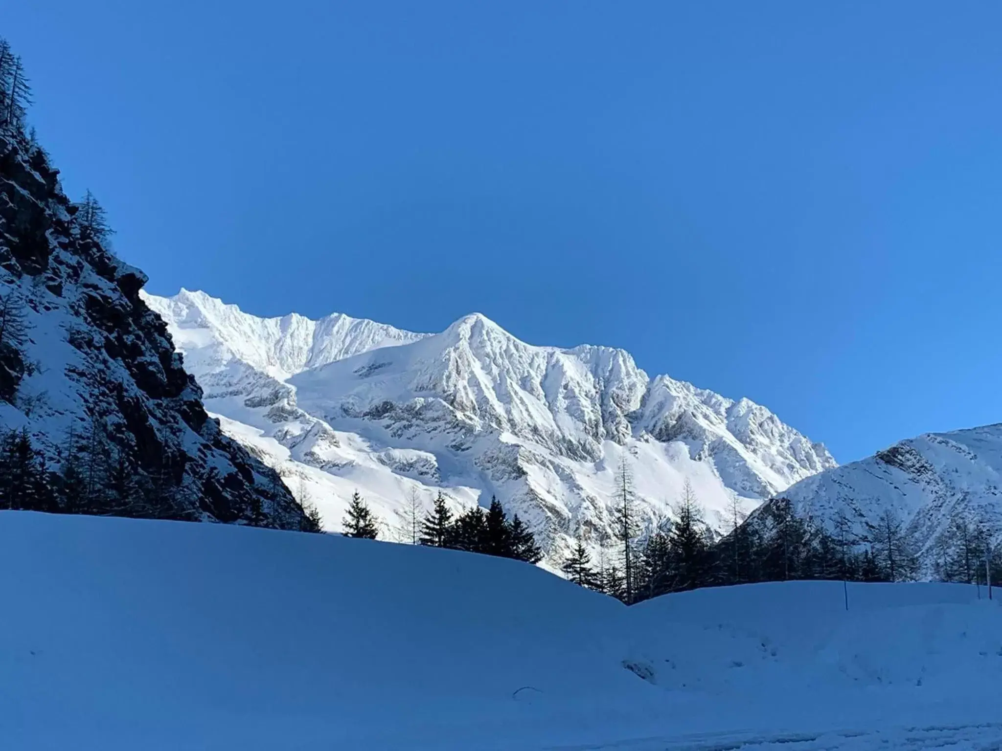 Off site, Winter in Hôtel Arolla