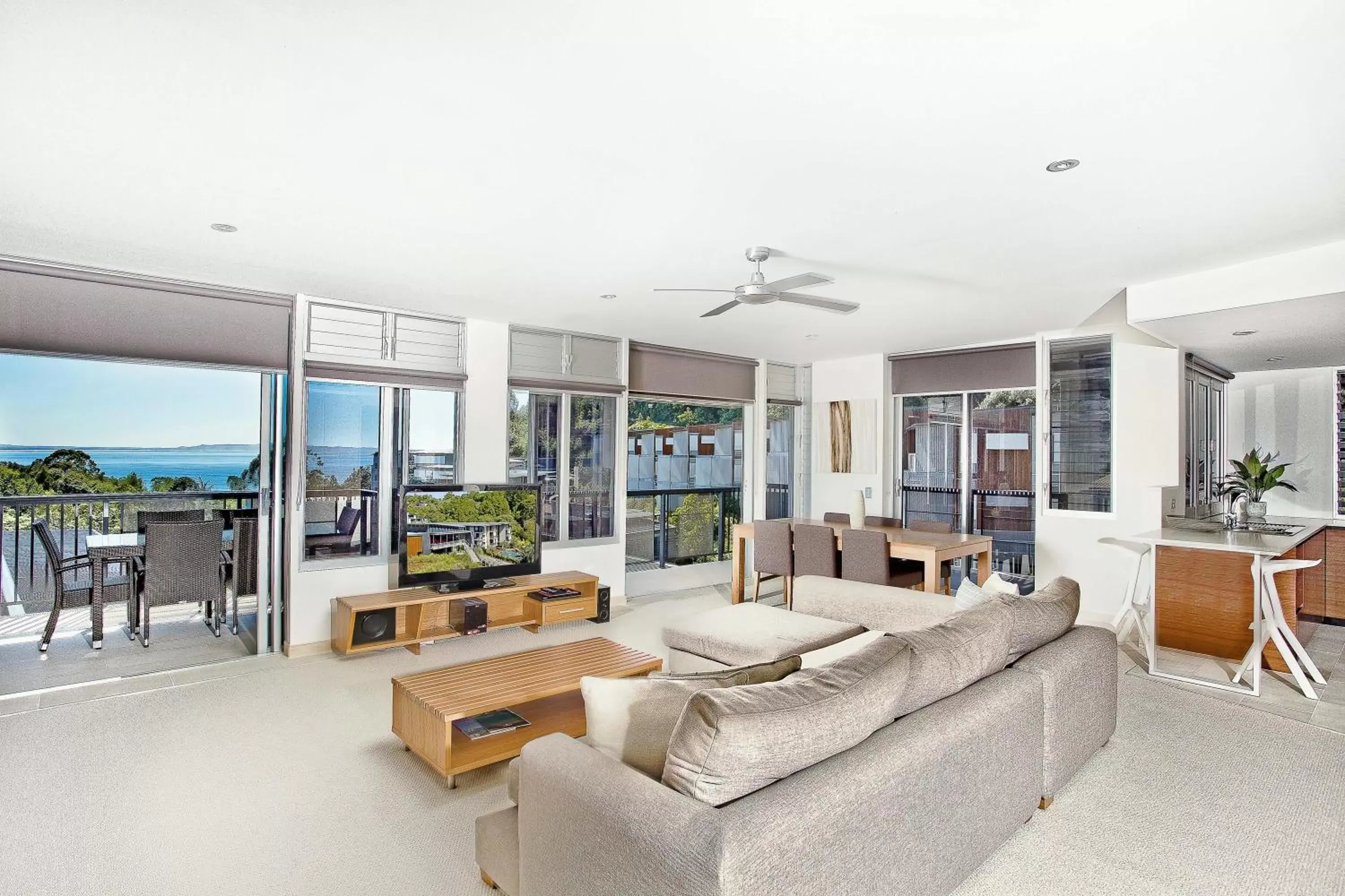 Living room, Seating Area in Peppers Noosa Resort and Villas