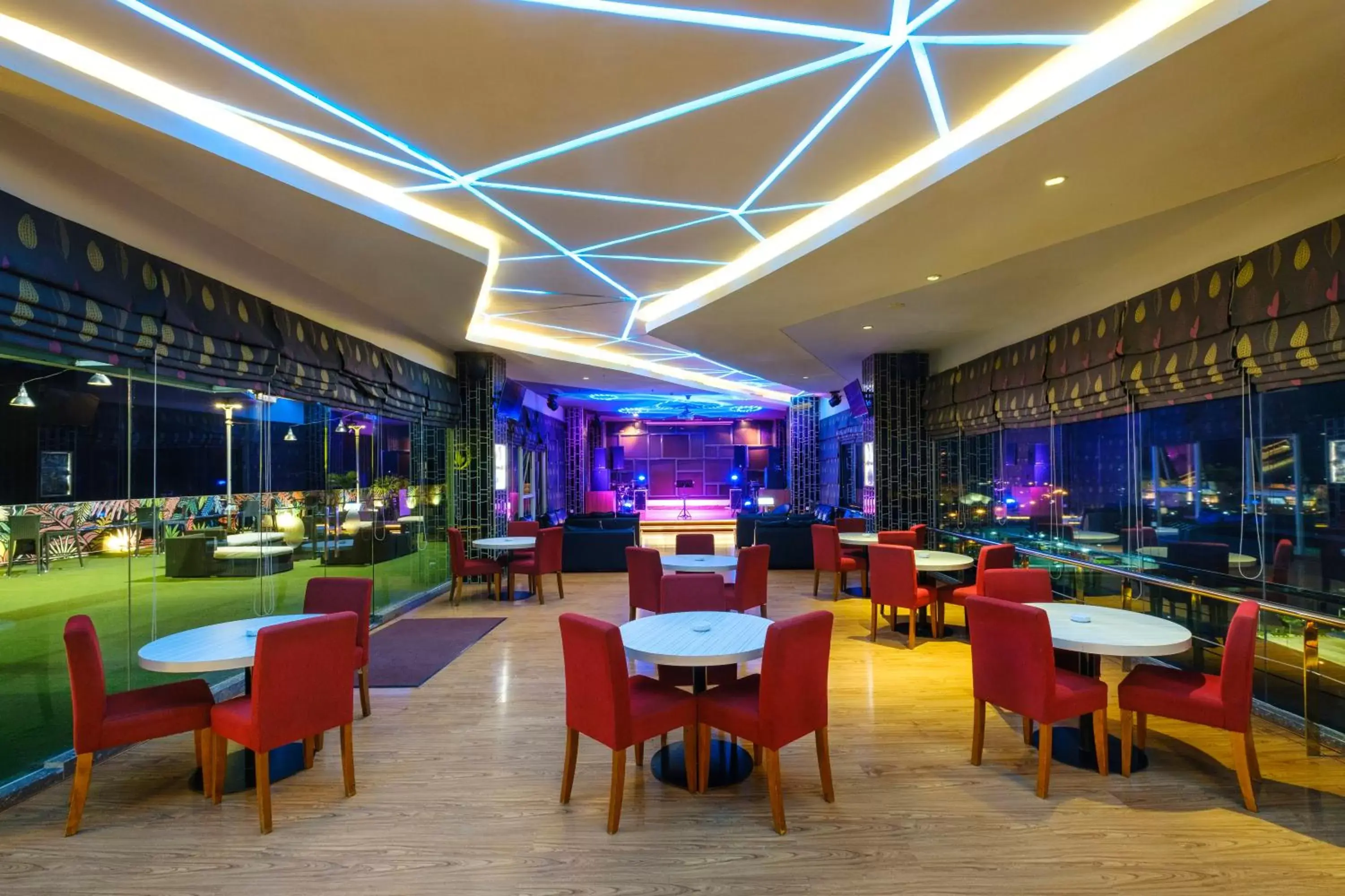Lounge or bar, Restaurant/Places to Eat in Grand Artos Hotel & Convention