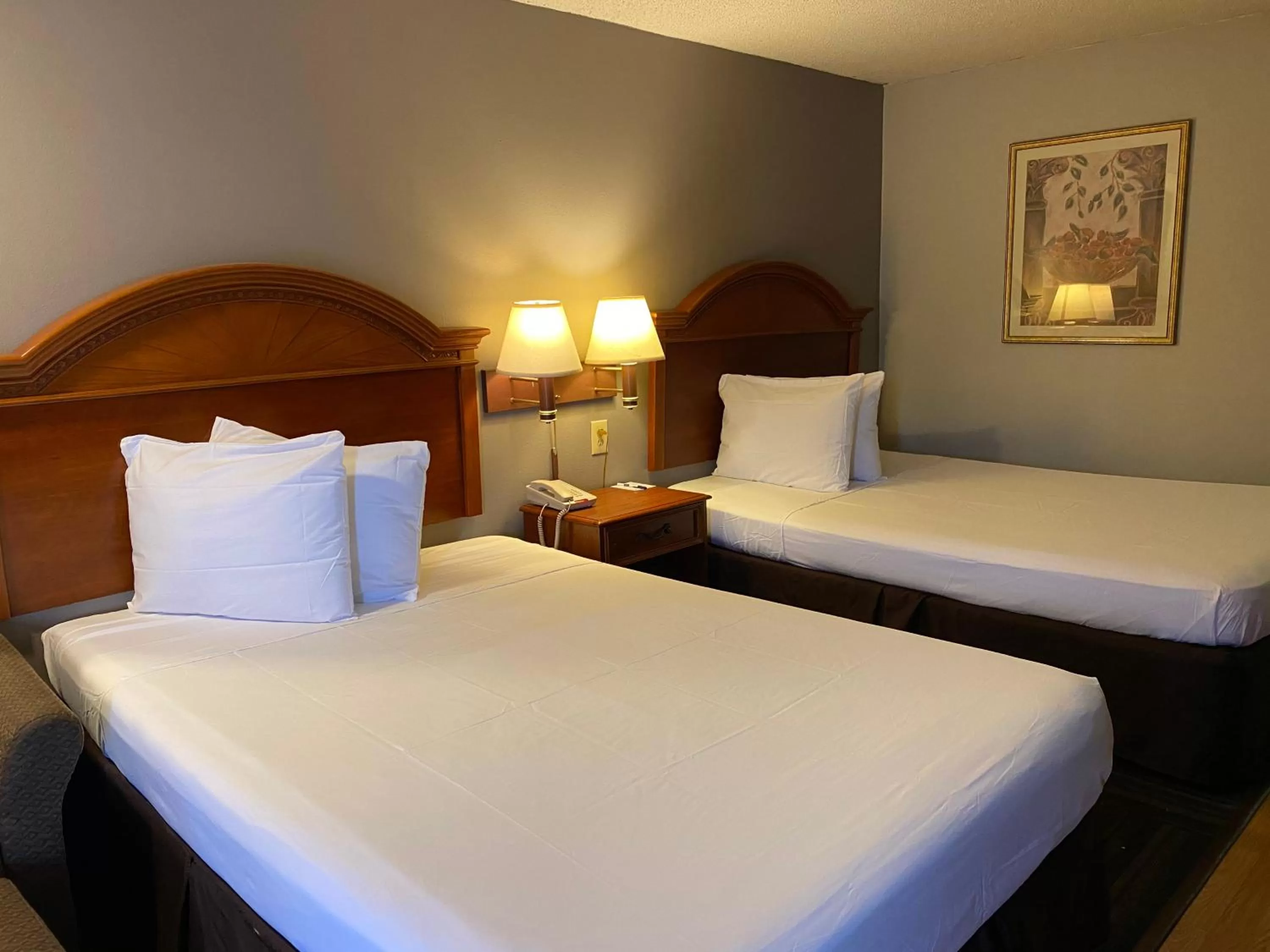 Bedroom, Bed in Travelodge by Wyndham Laurel Ft Meade Near NSA