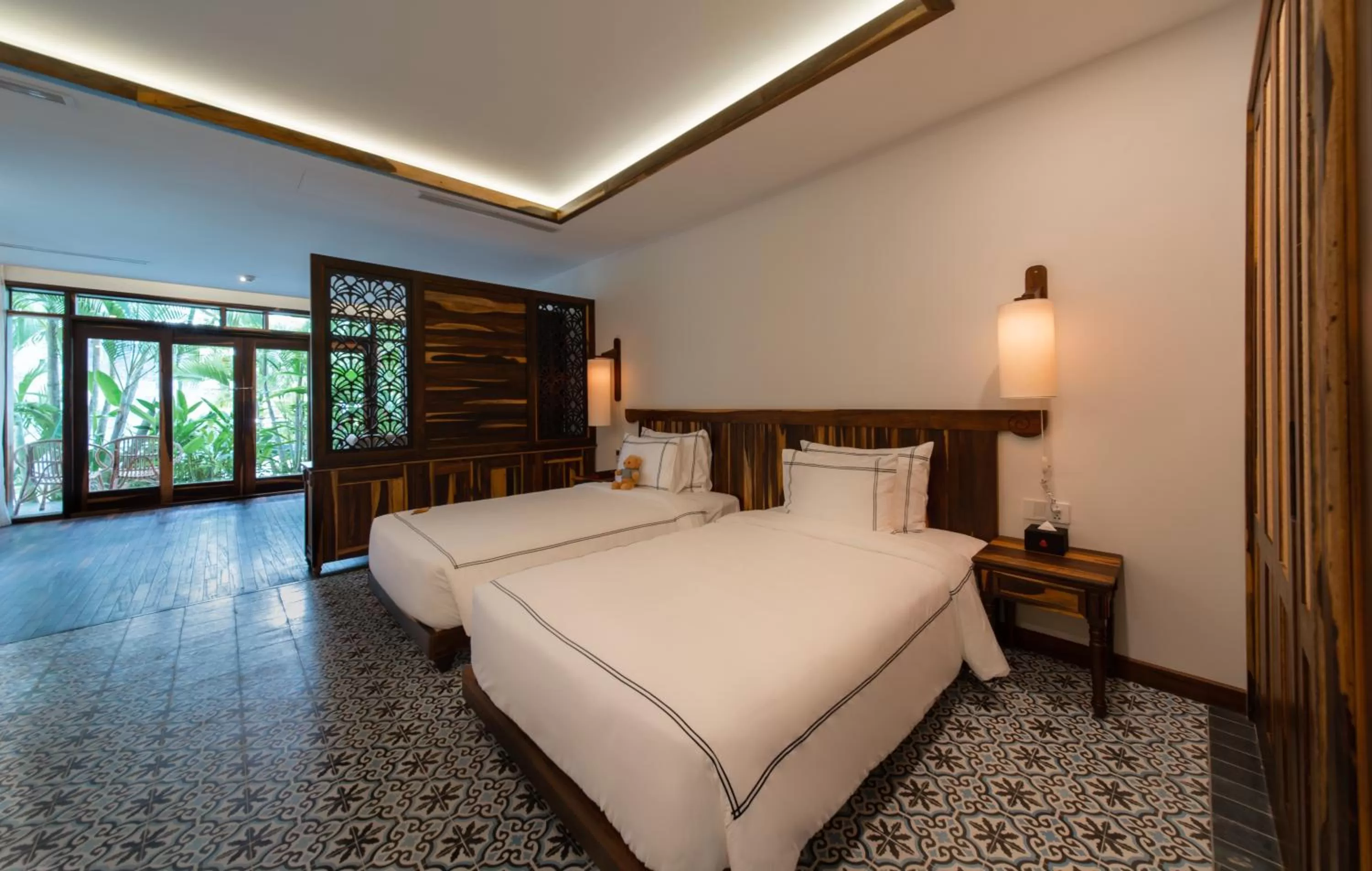 Bed in Alibu Resort Nha Trang