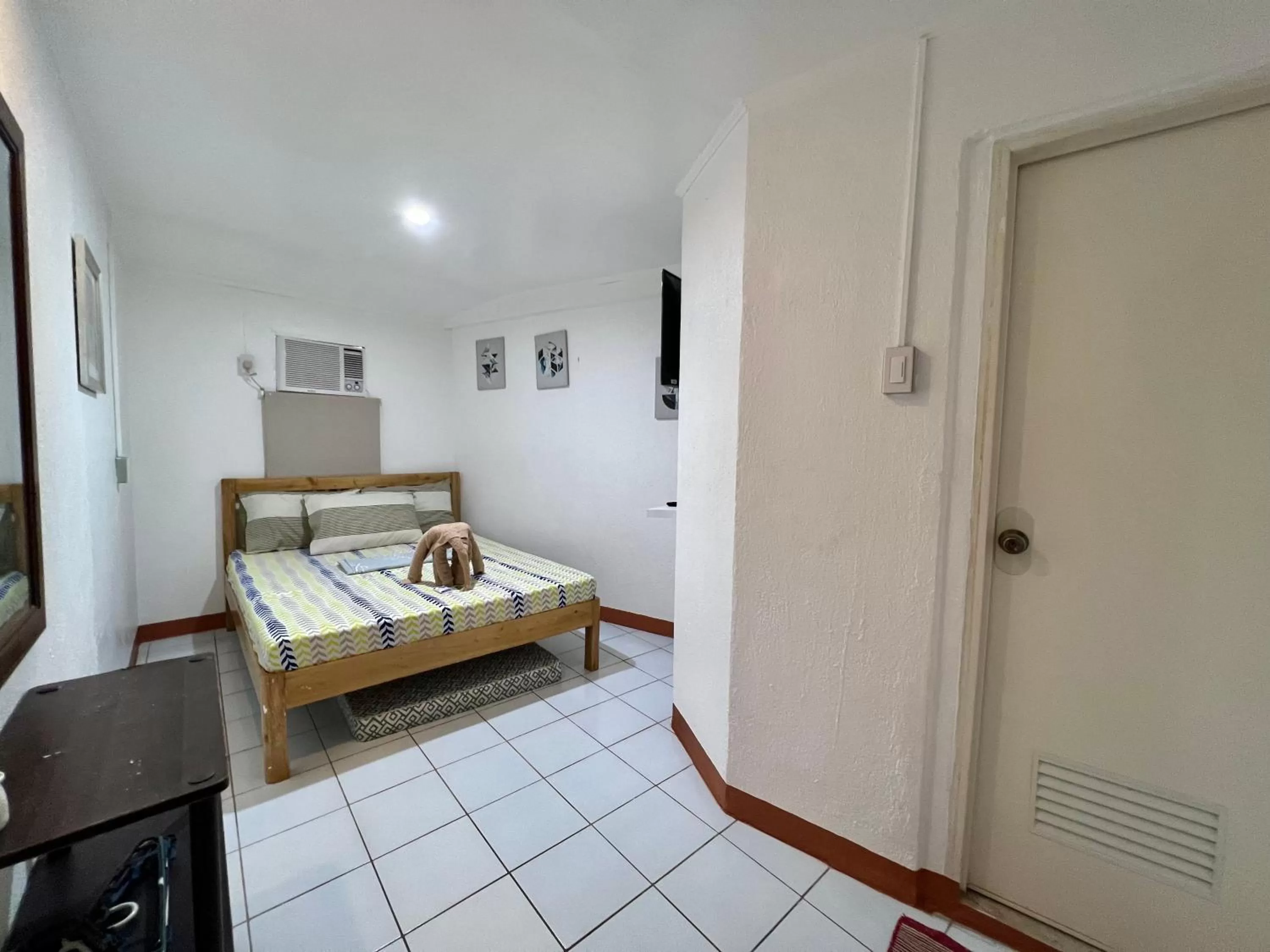Bedroom, Bed in West Coast Beach House