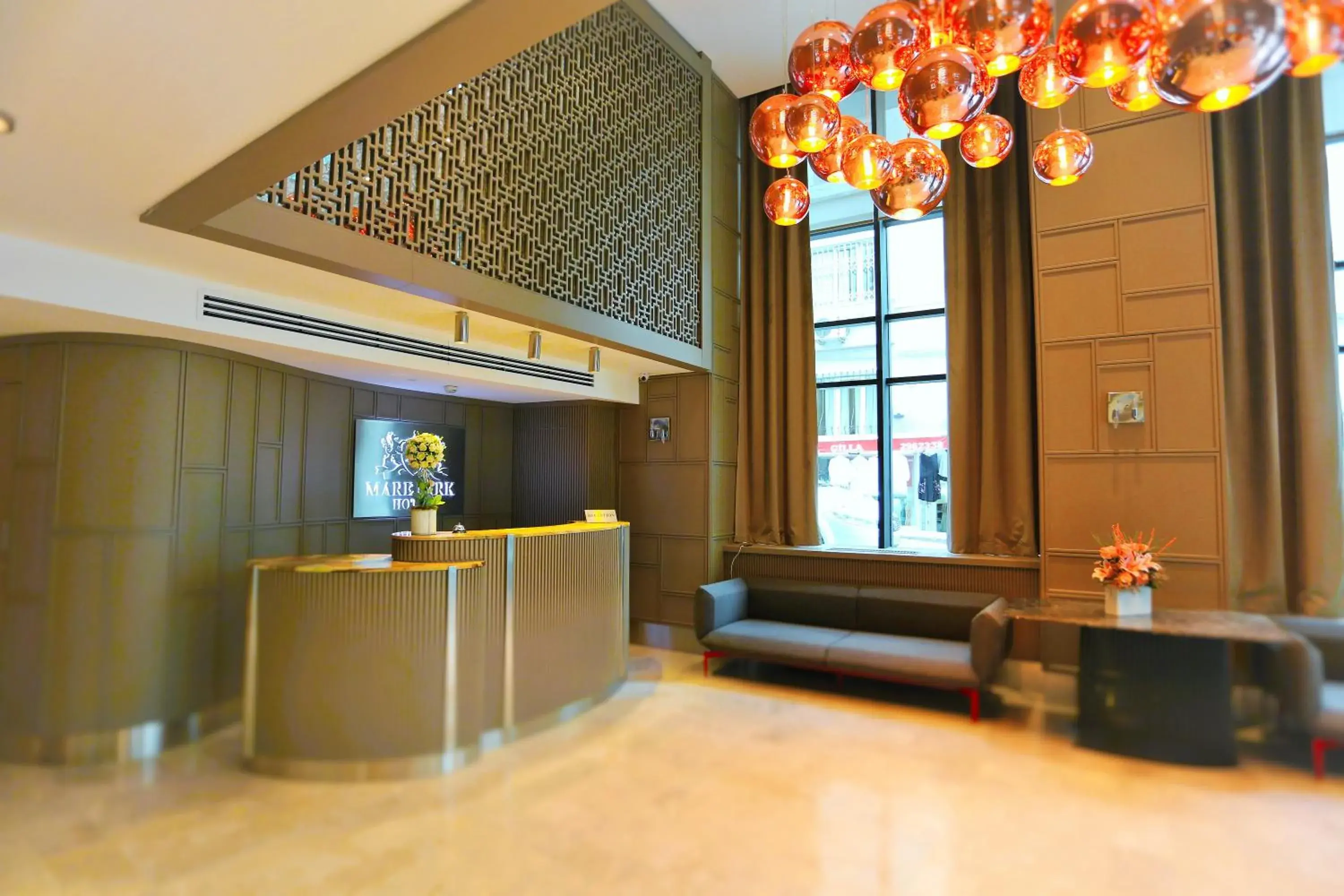 Lobby or reception in MARE PARK Hotel & SPA