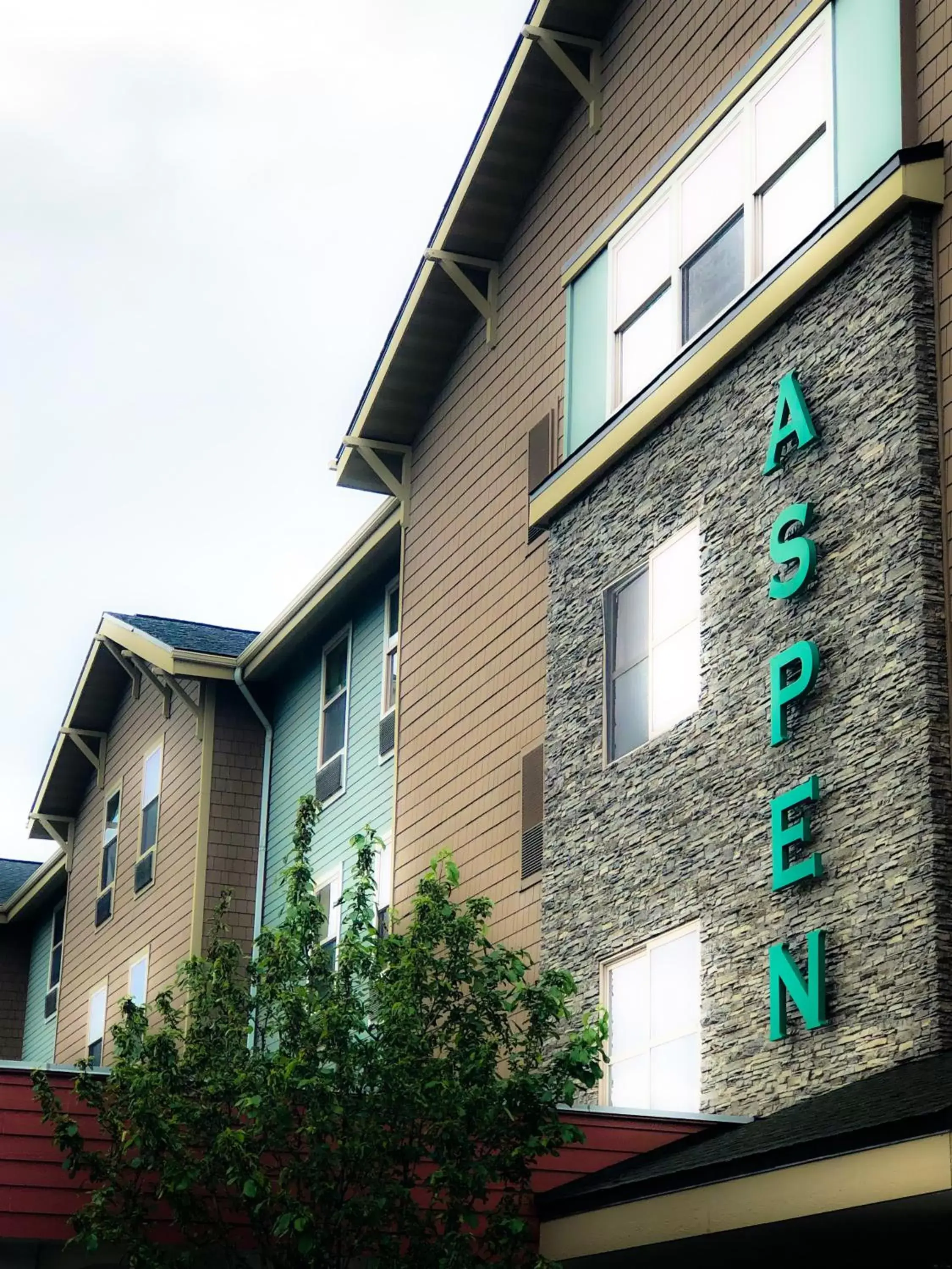 Property Building in Aspen Suites Hotel Anchorage