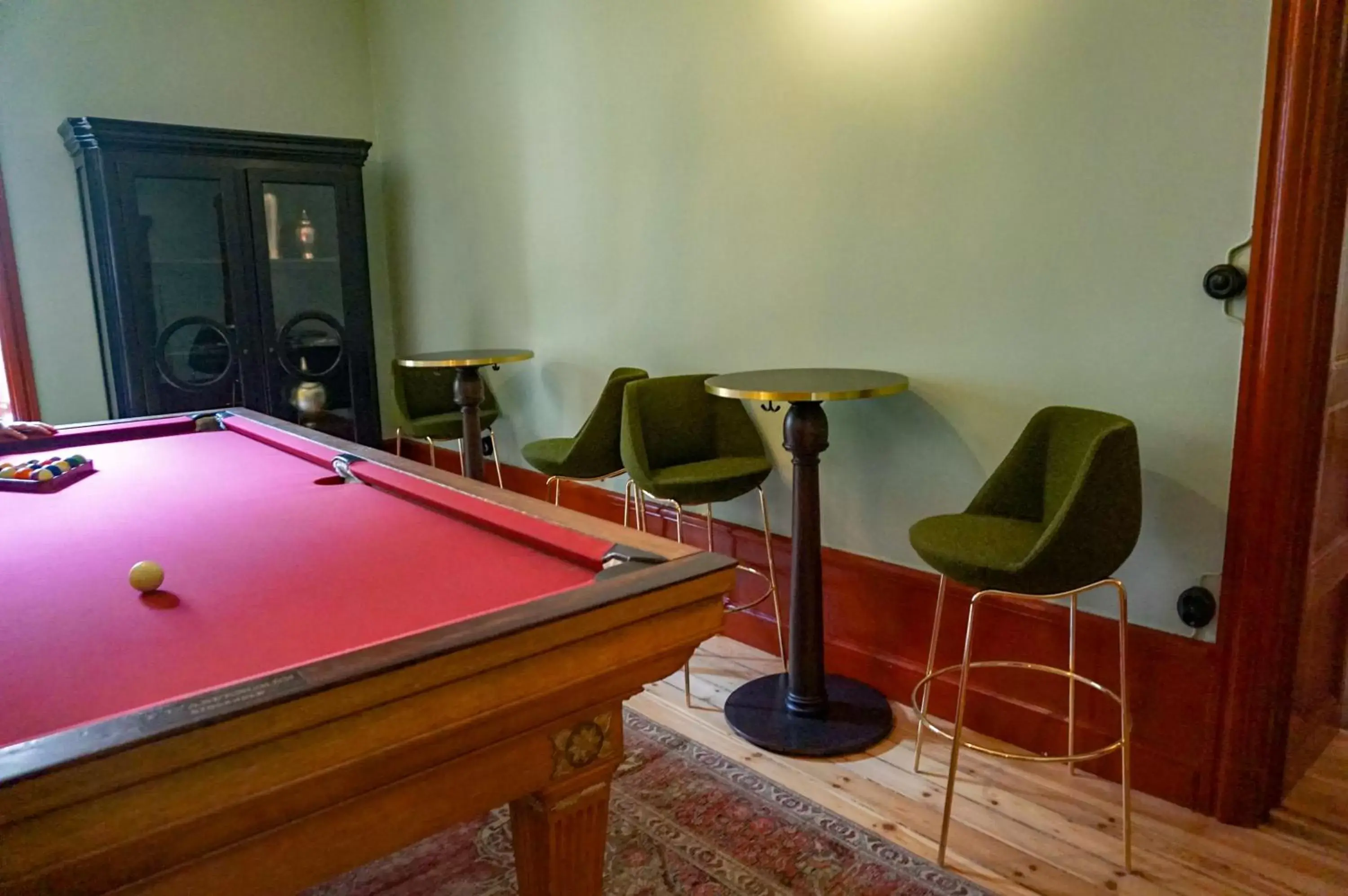 Communal lounge/ TV room, Billiards in Näsby Slott