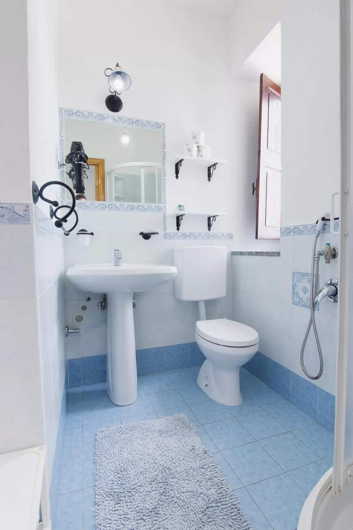 Toilet, Bathroom in Lo Nardo Accommodation