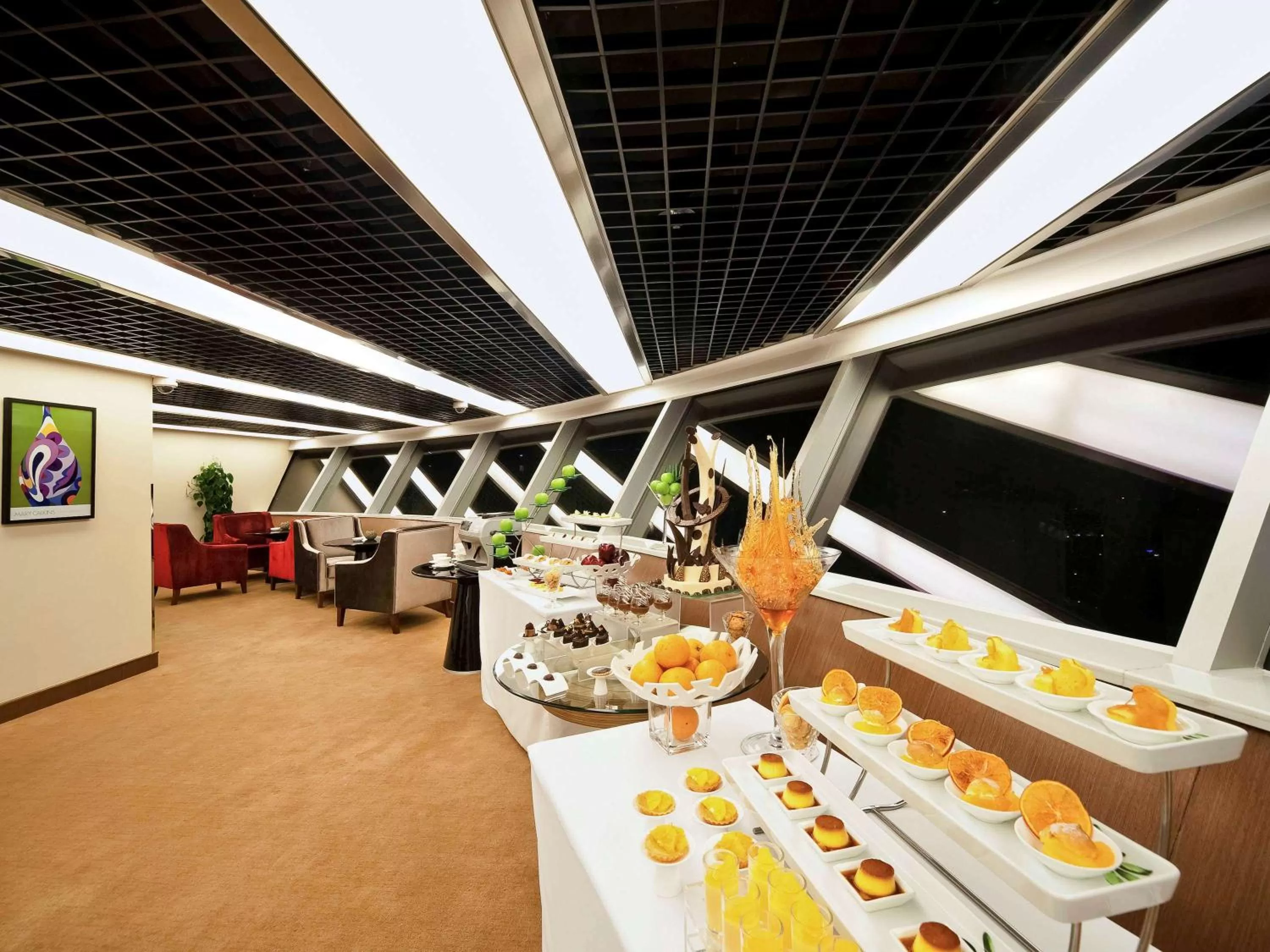 Lounge or bar in Novotel Guiyang Downtown