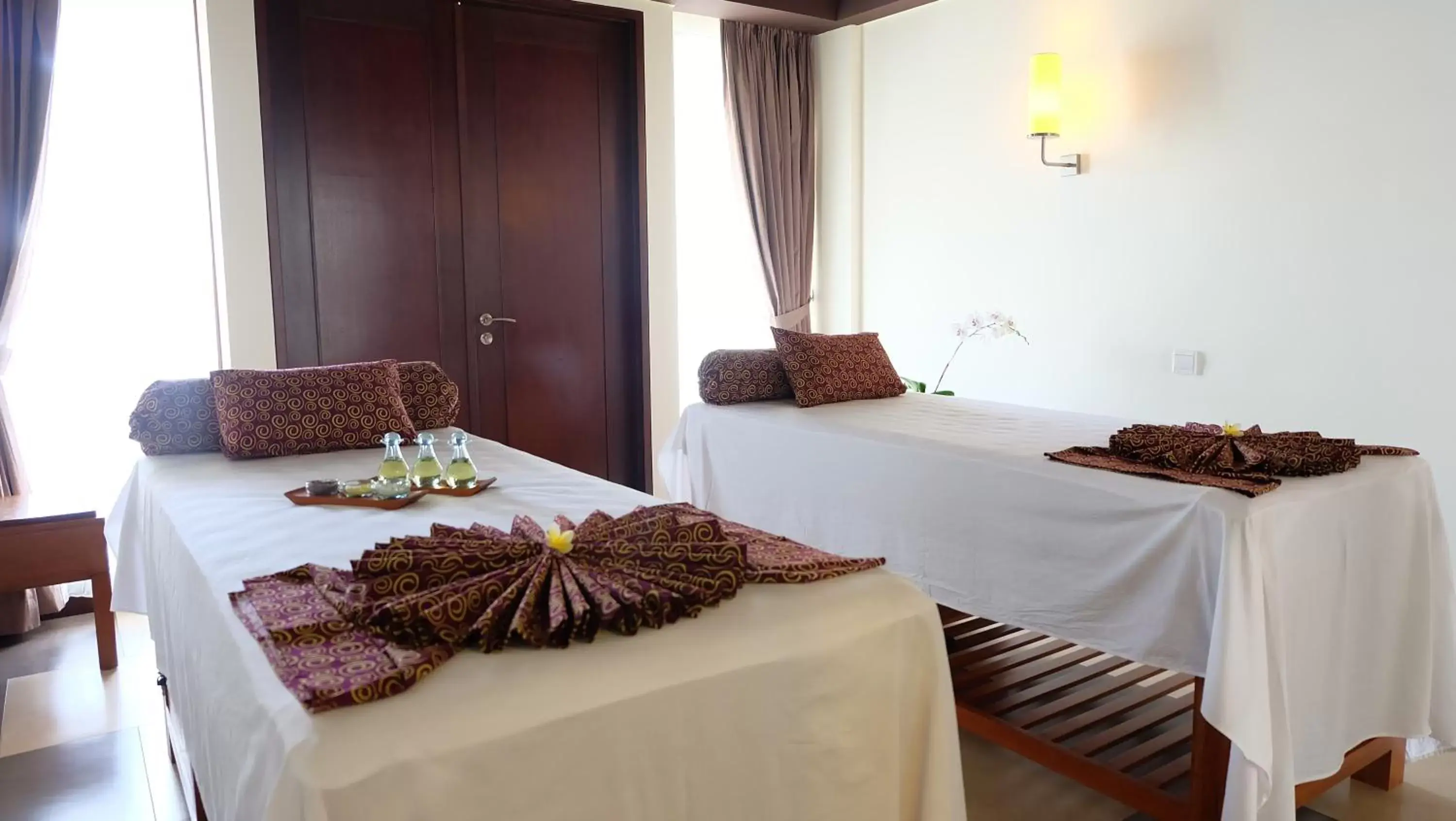Massage, Bed in Sun Island Hotel & Spa Kuta