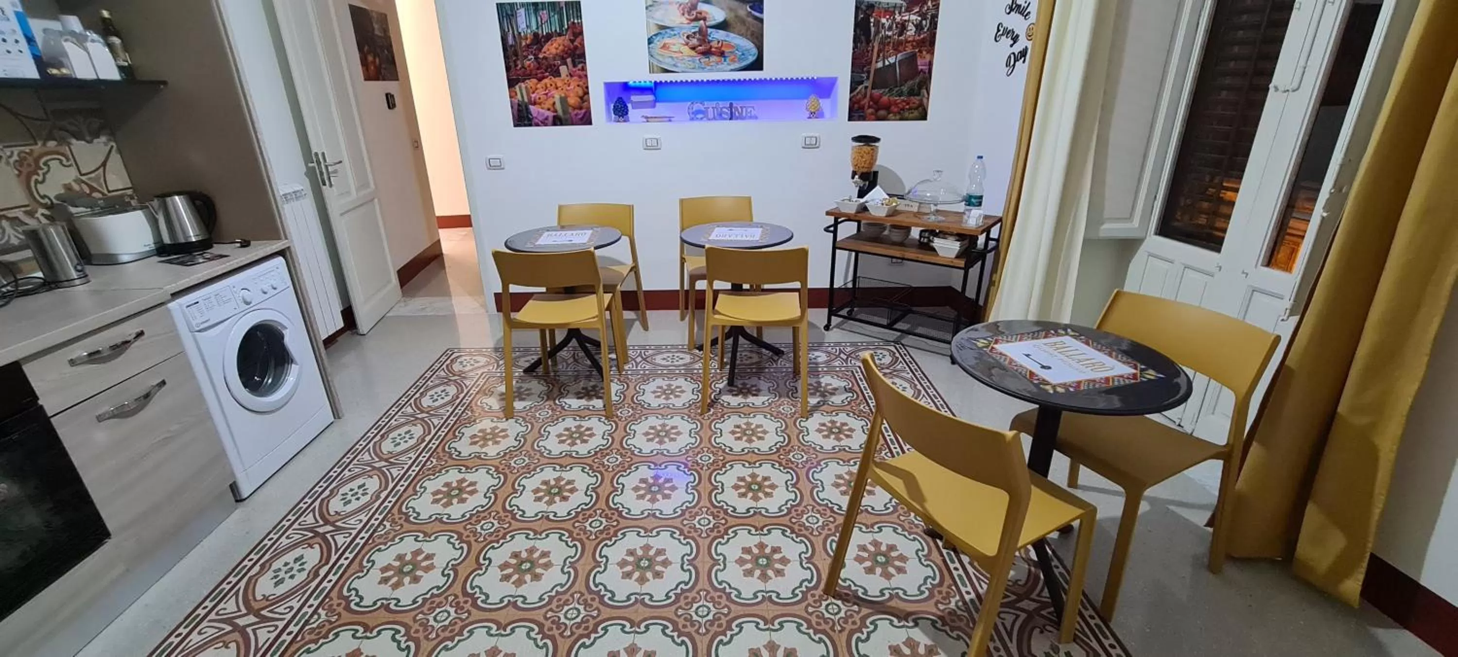 kitchen in Ballarò Guest House