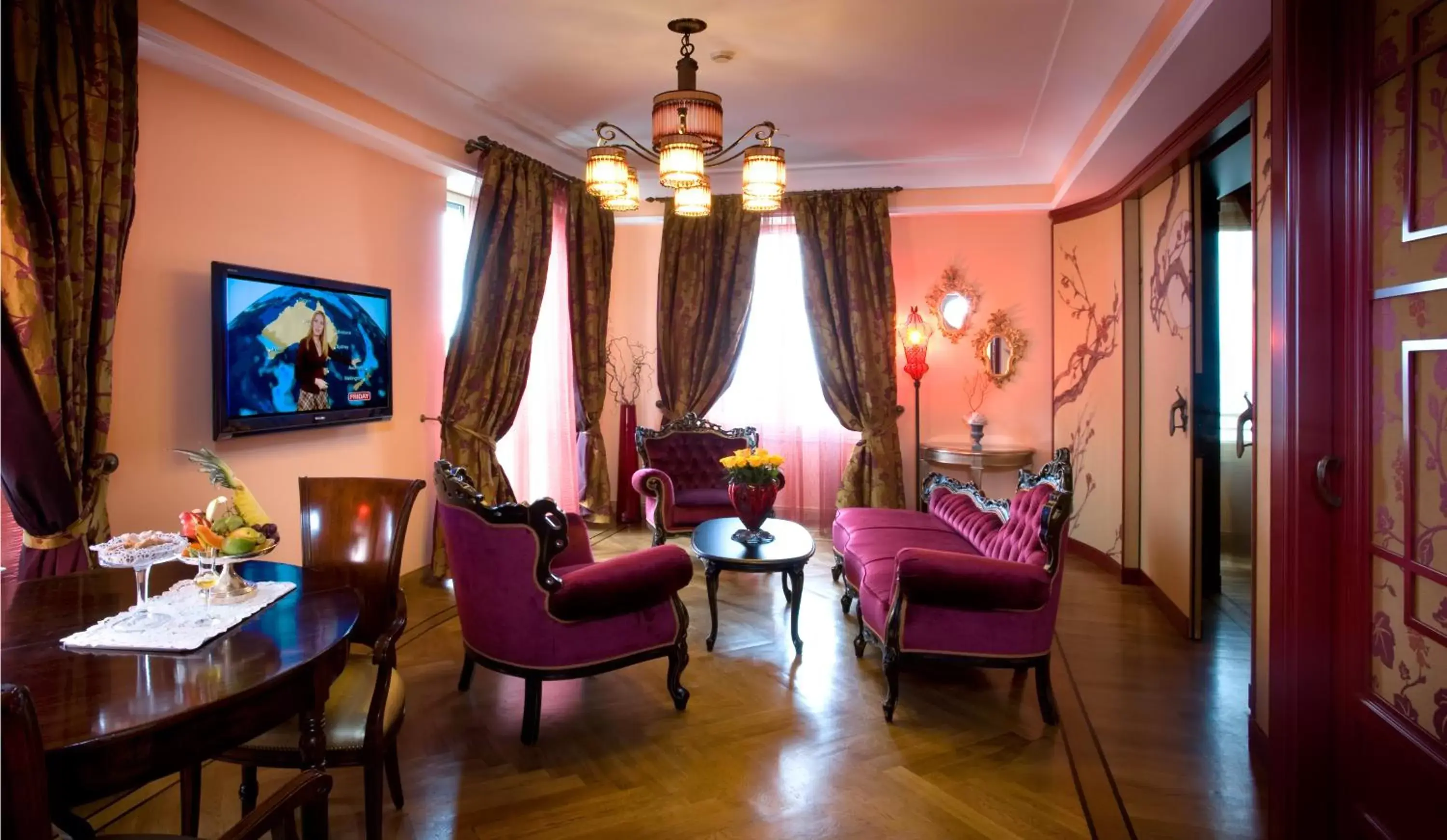 Living room, Seating Area in Grand Hotel Savoia