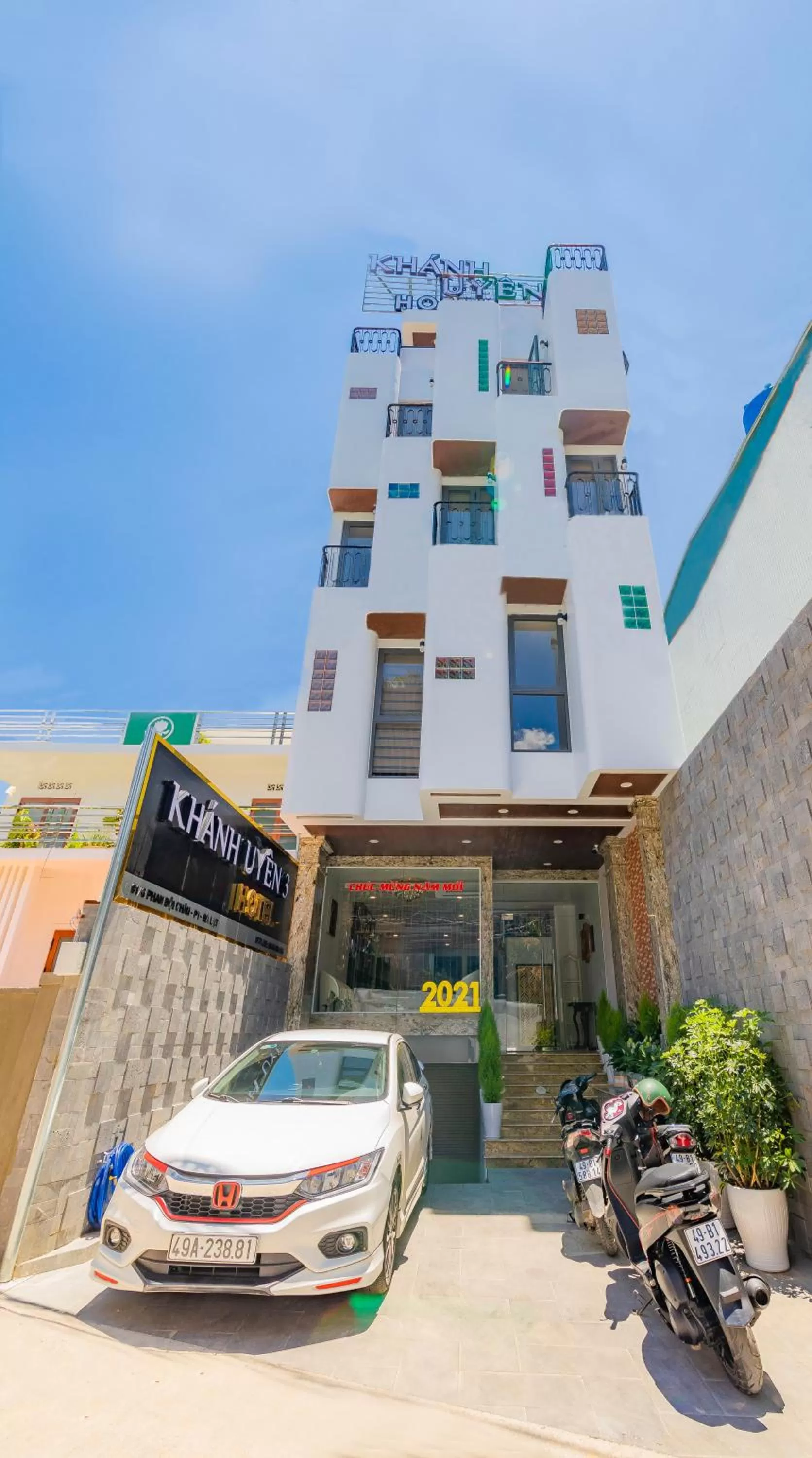 Property building in Khanh Uyen 3 Hotel