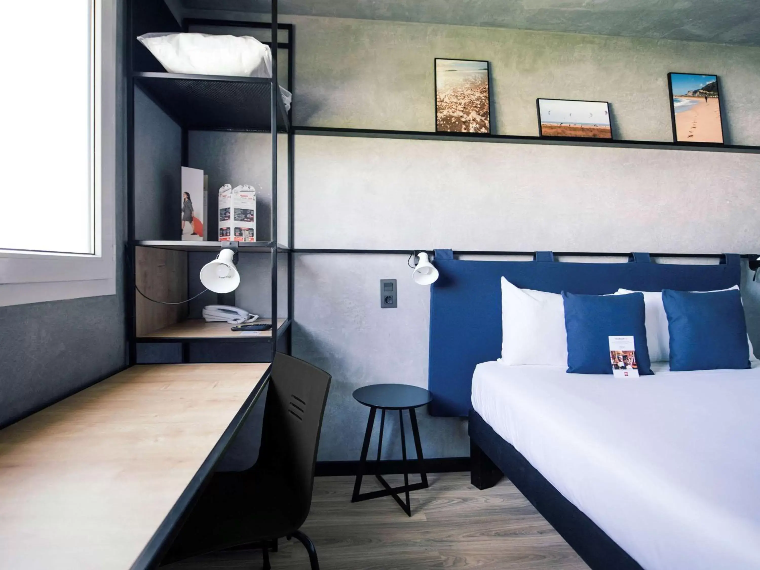 Photo of the whole room, Bed in Ibis Barcelona Castelldefels