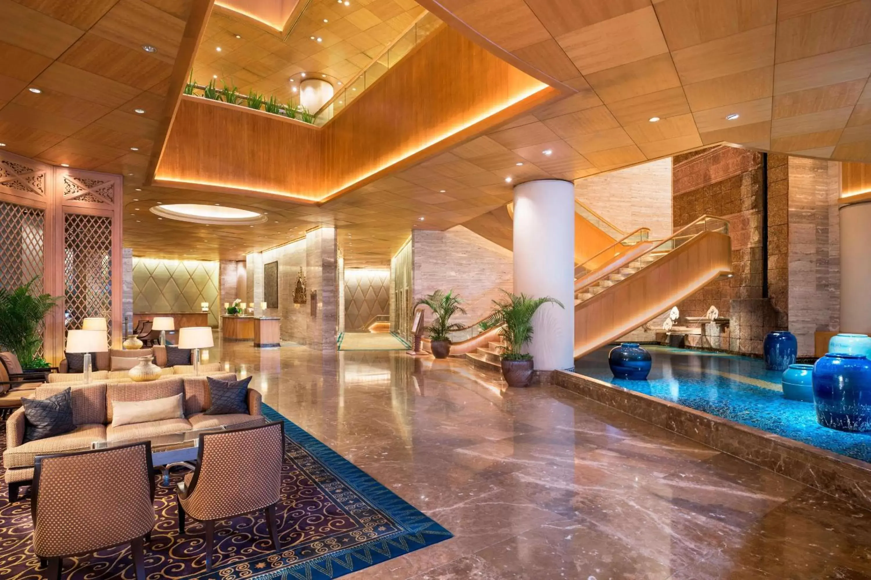 Lobby or reception, Swimming Pool in Sheraton Grande Sukhumvit, a Luxury Collection Hotel, Bangkok