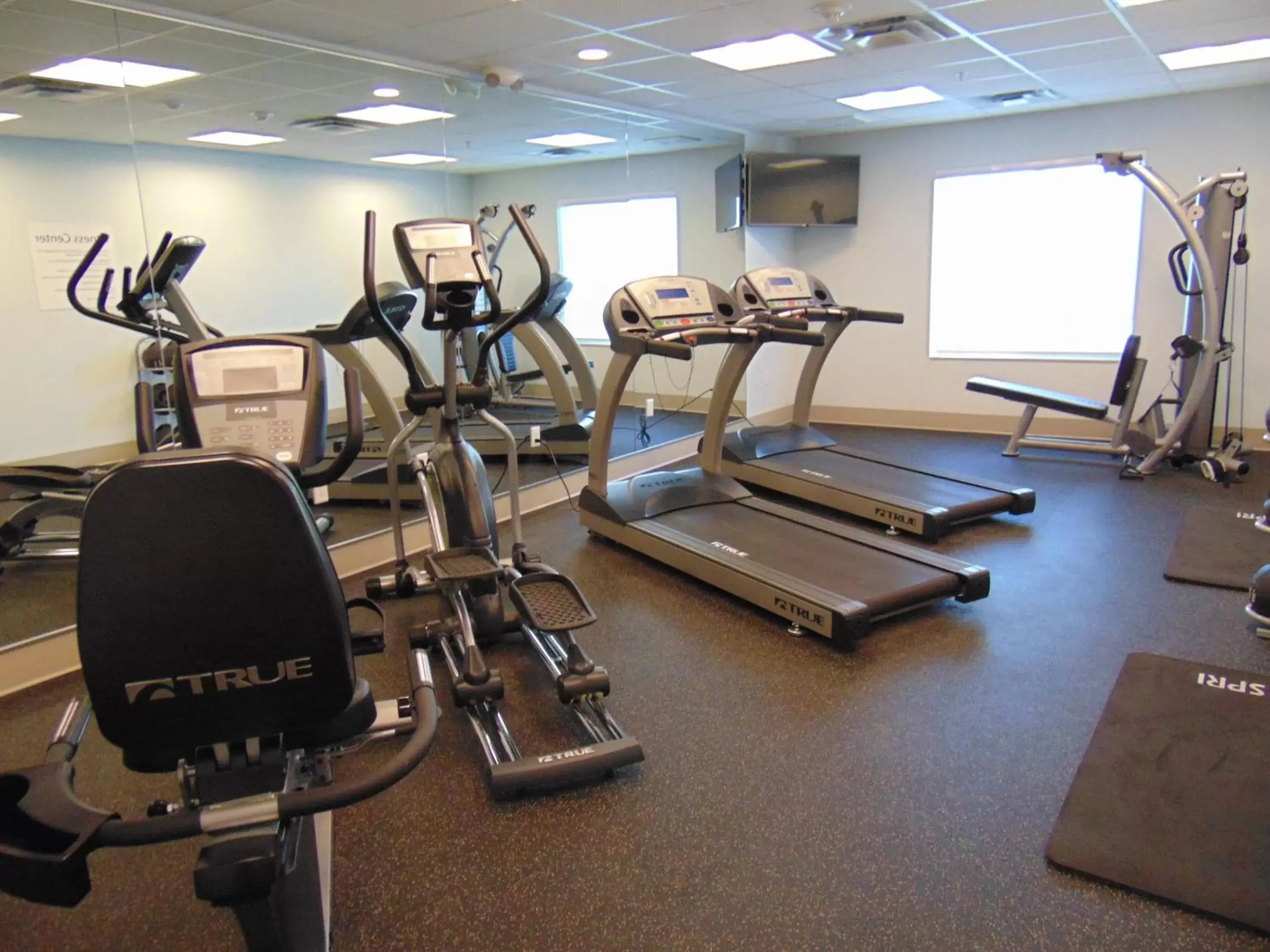 Fitness centre/facilities, Fitness Center/Facilities in Holiday Inn Express & Suites Springville-South Provo Area, an IHG Hotel