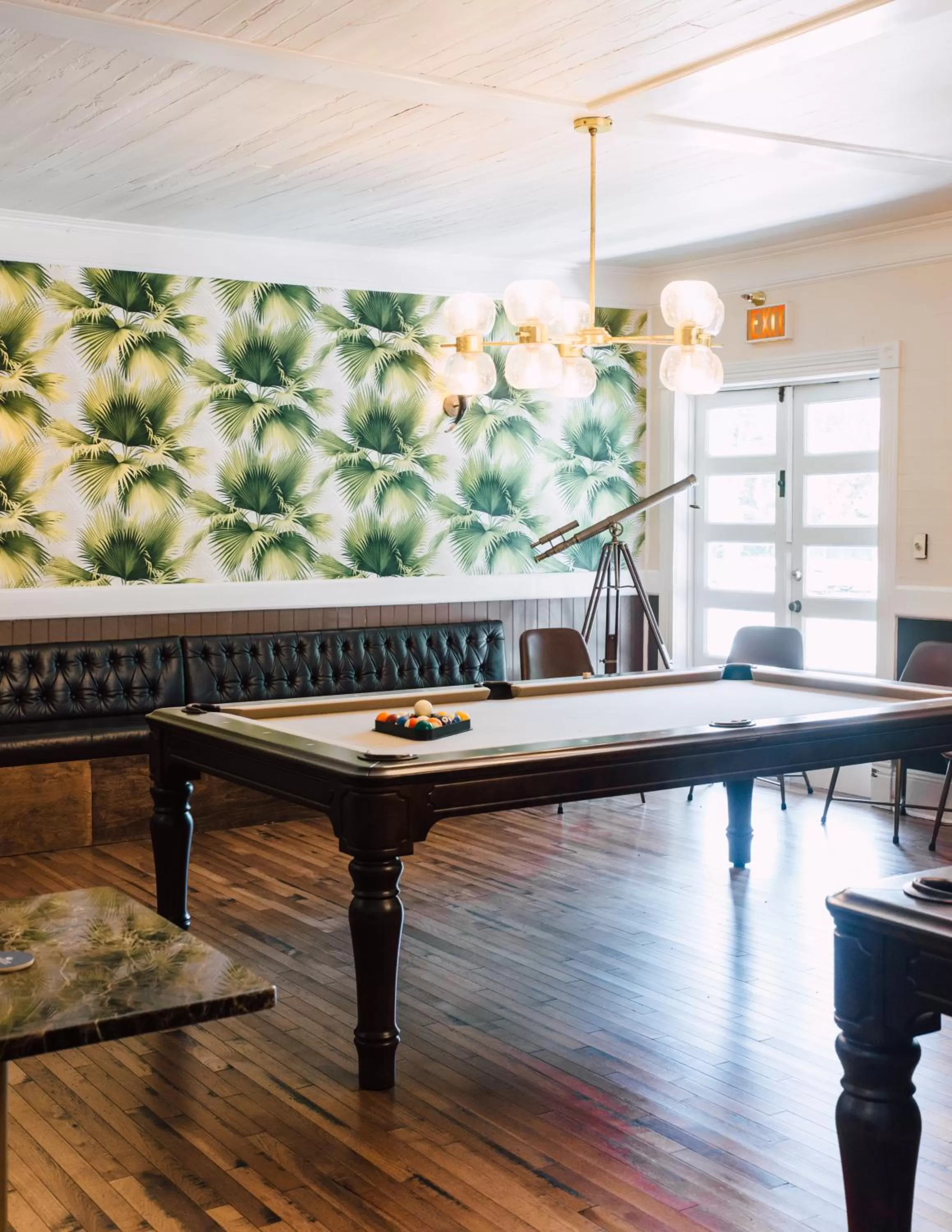 Billiard in The Gibson Inn