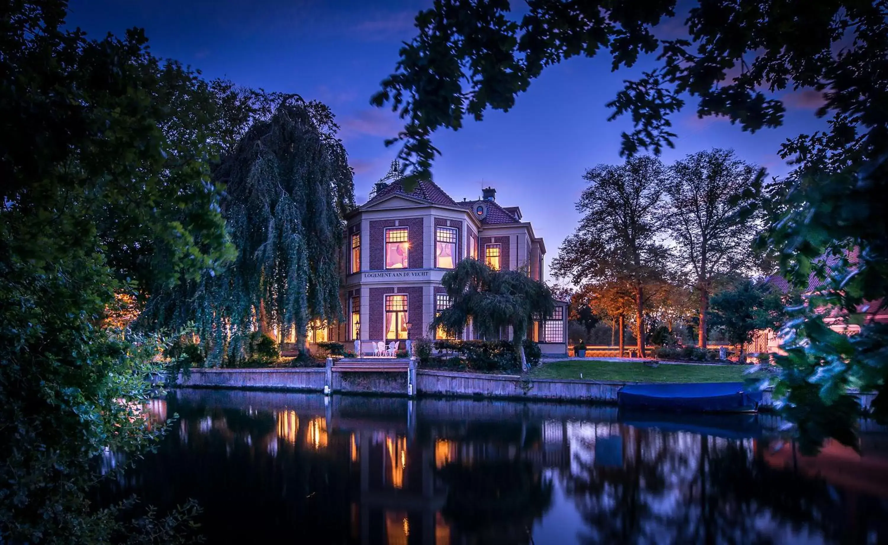 Facade/entrance, Garden in Logement aan de Vecht