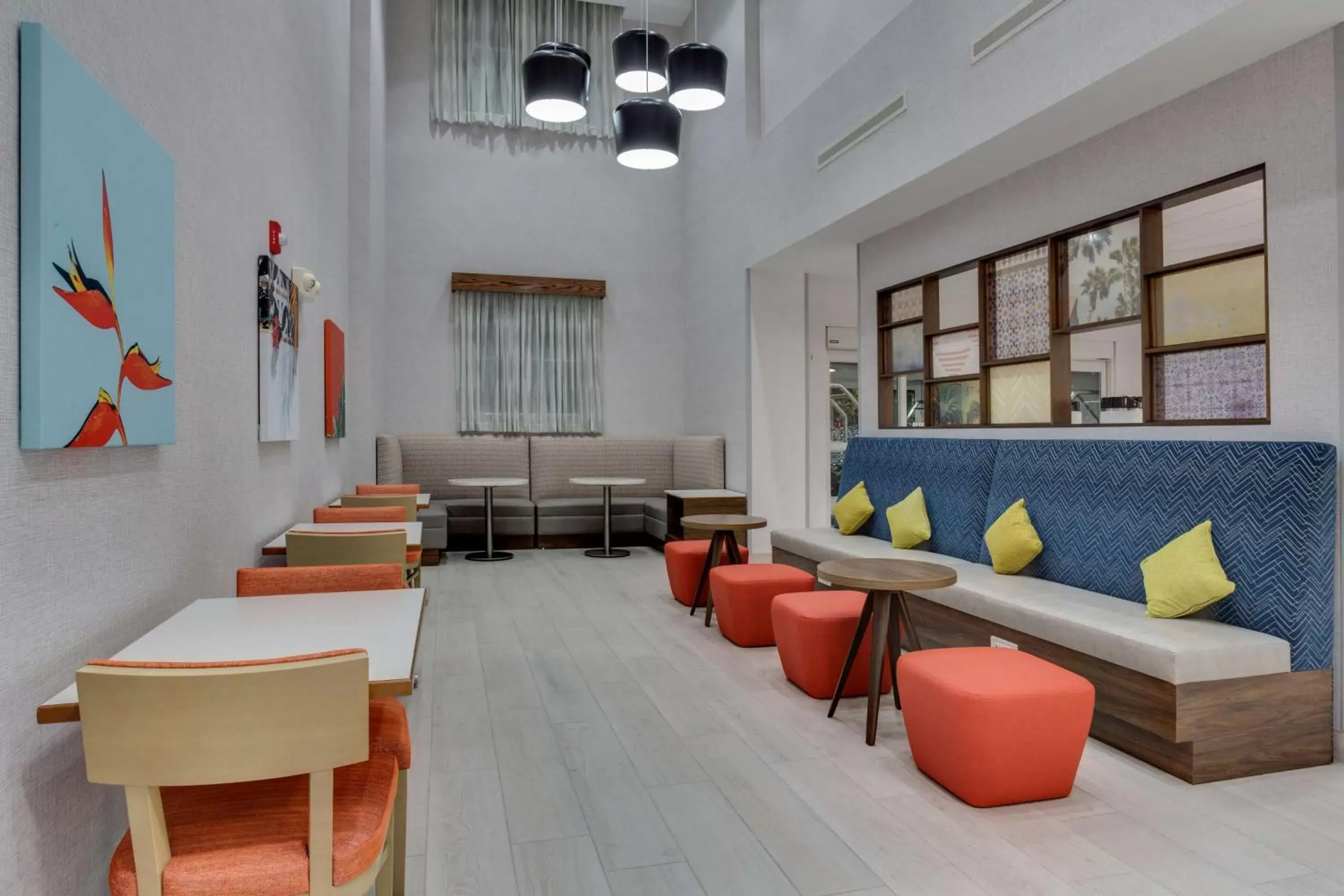 Lobby or reception, Lounge/Bar in Hampton Inn & Suites Fort Lauderdale - Miramar