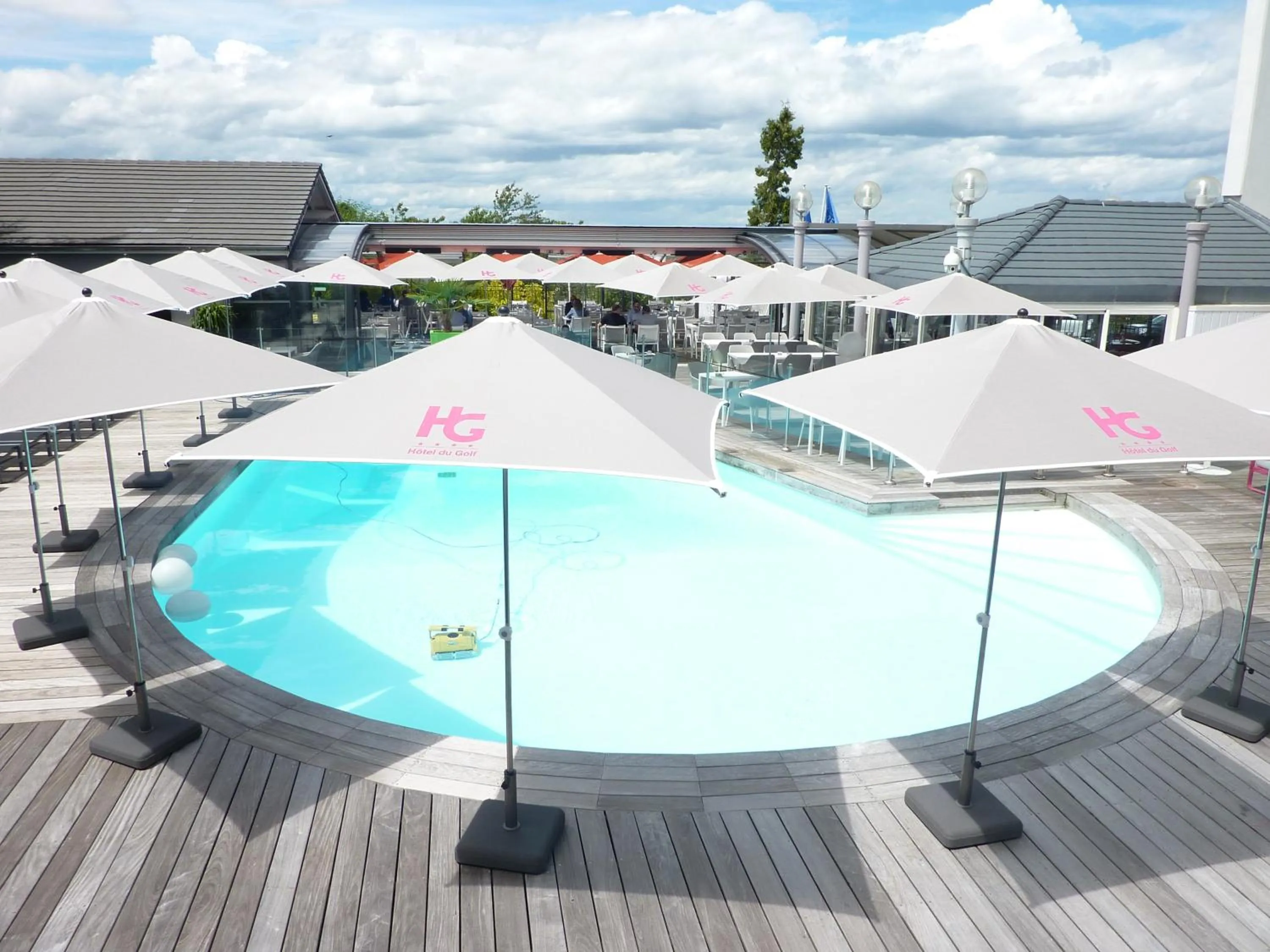 Swimming pool in Hotel Du Golf