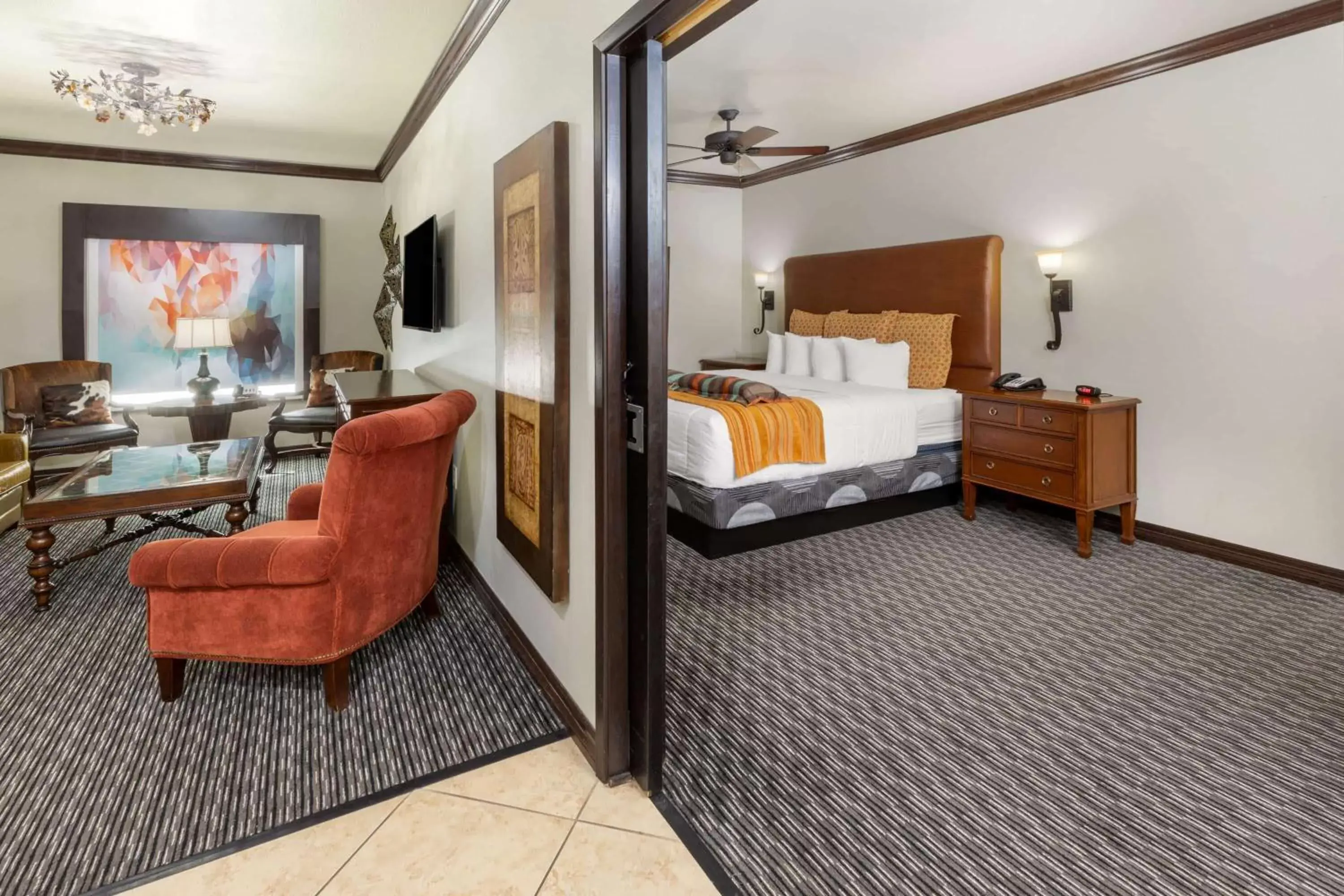 Photo of the whole room, Bed in Hawthorn Suites by Wyndham Lubbock