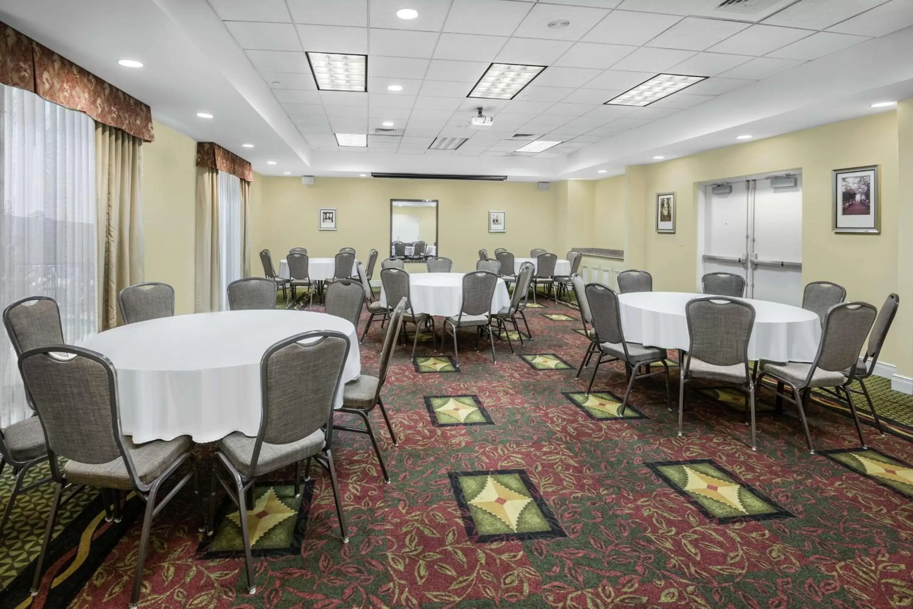 Meeting/conference room in Hilton Garden Inn McAllen Airport