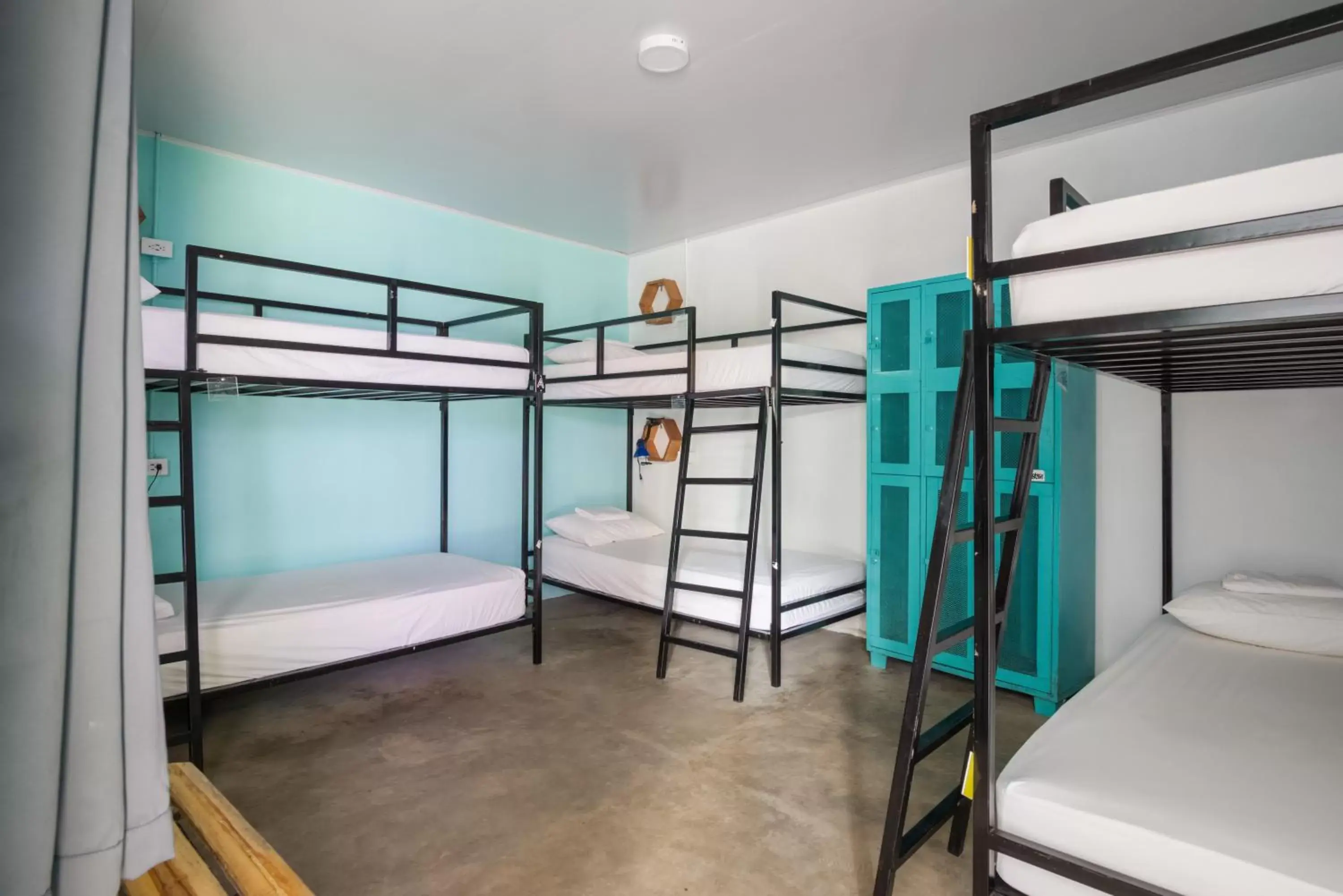 Bed in 6-Bed Mixed Dormitory Room in Selina Jaco